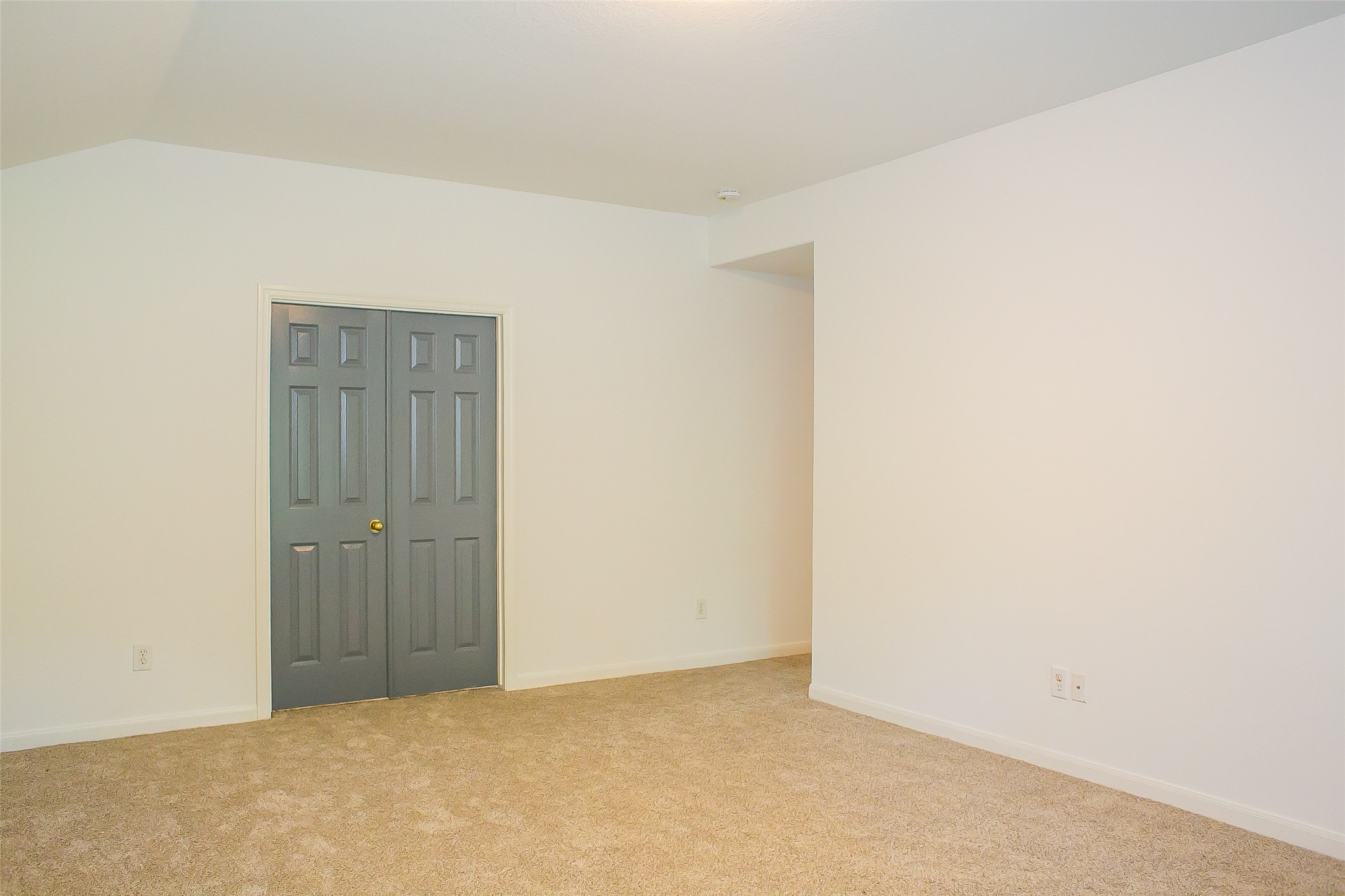 91 Genesee Ridge Drive Property Photo 11