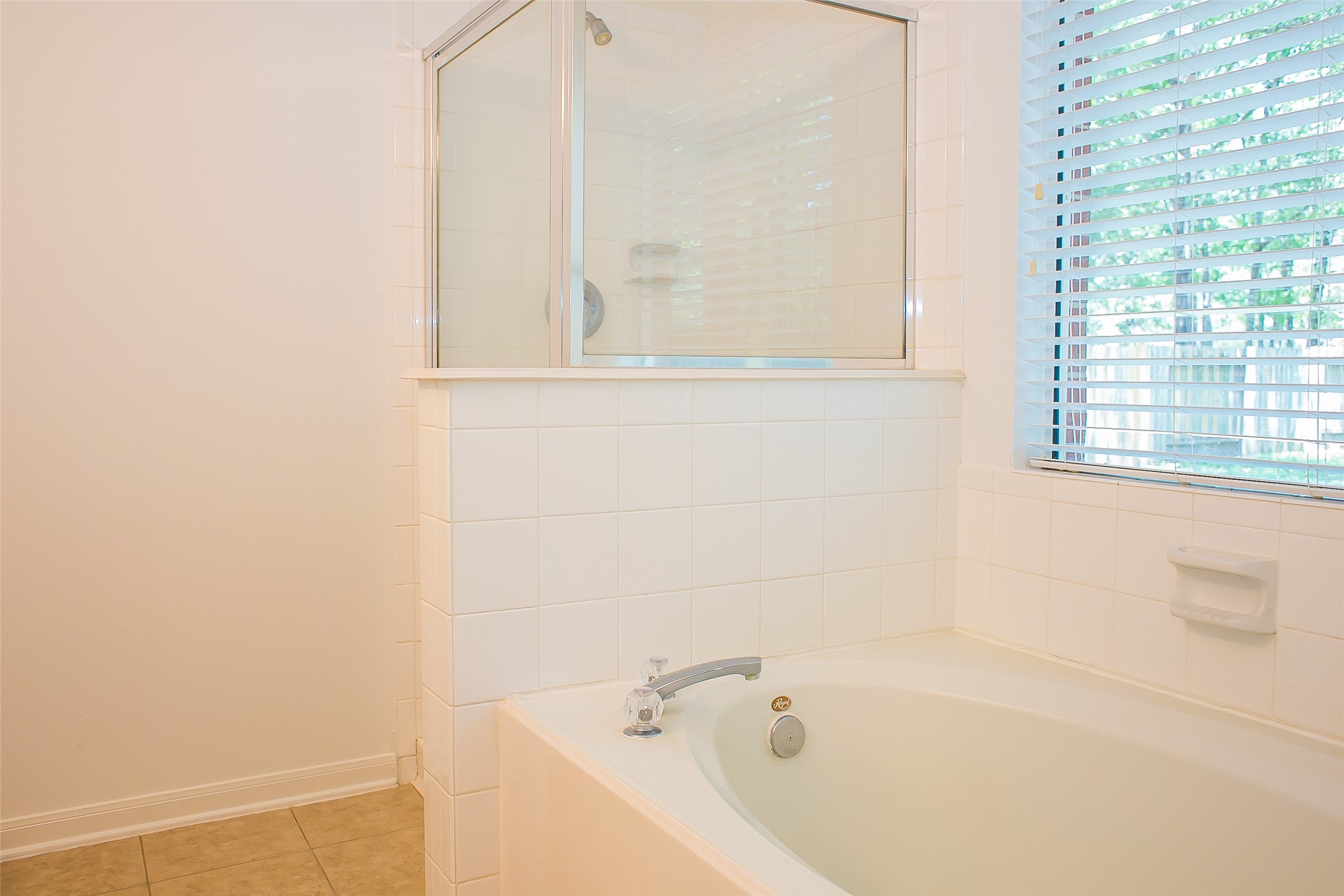 91 Genesee Ridge Drive Property Photo 13