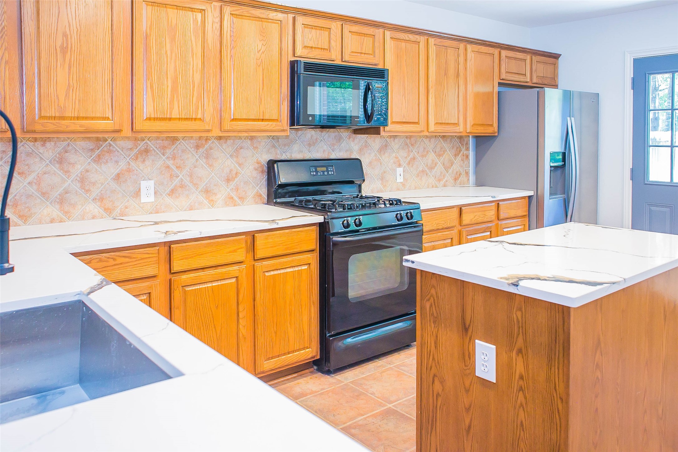 91 Genesee Ridge Drive Property Photo 26