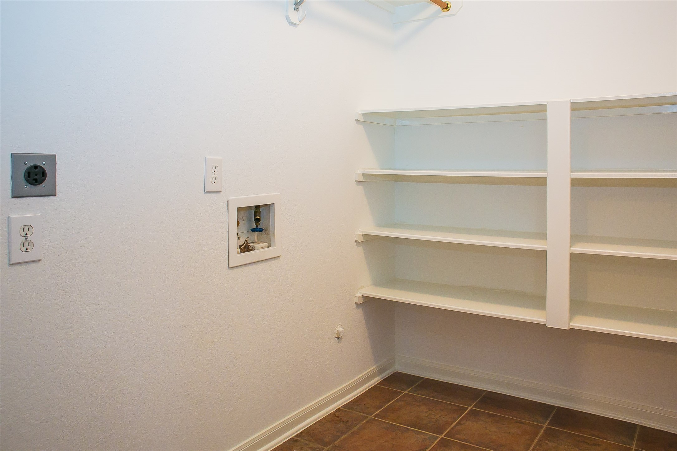 91 Genesee Ridge Drive Property Photo 28