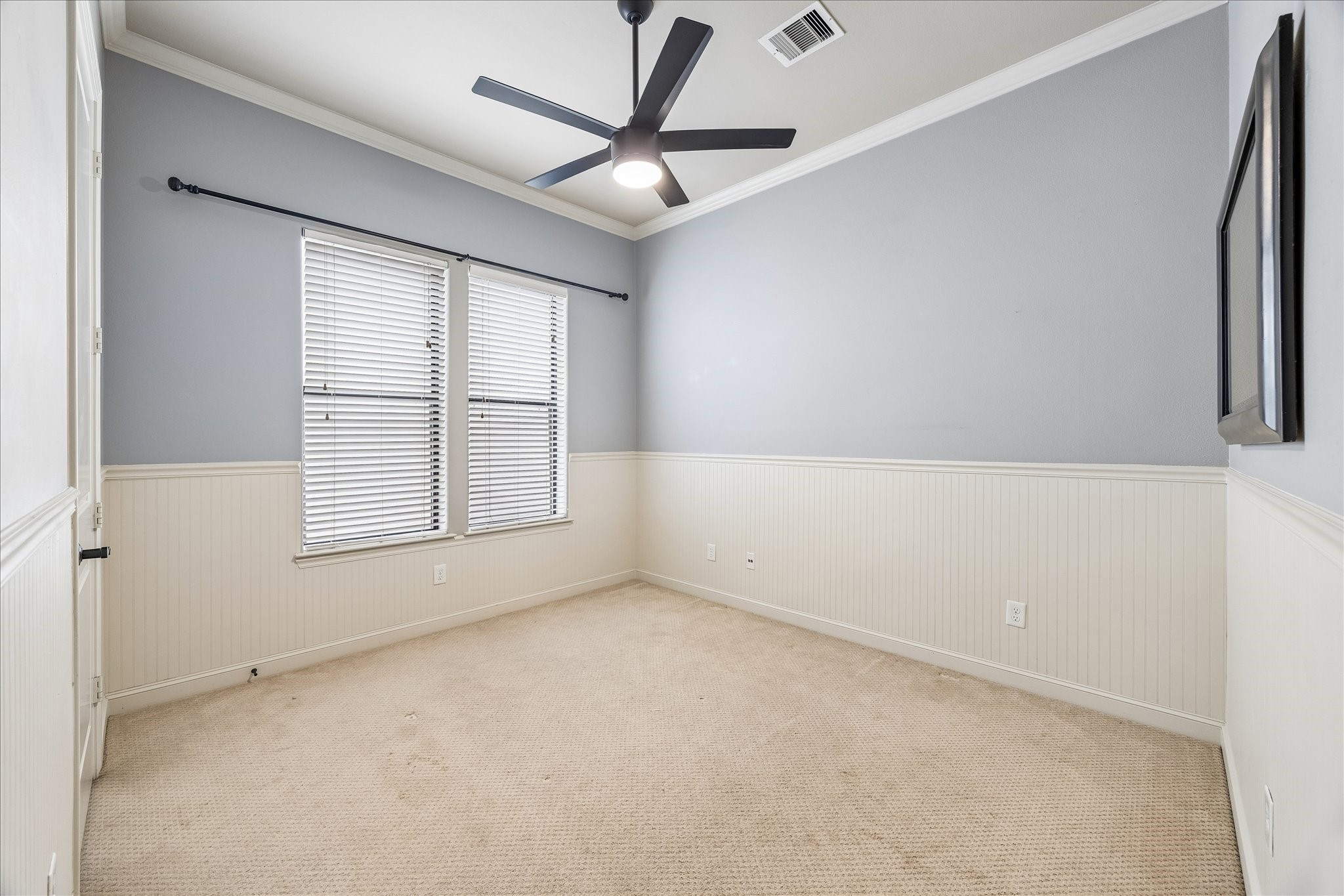 1209 W 22nd Street Property Photo 20