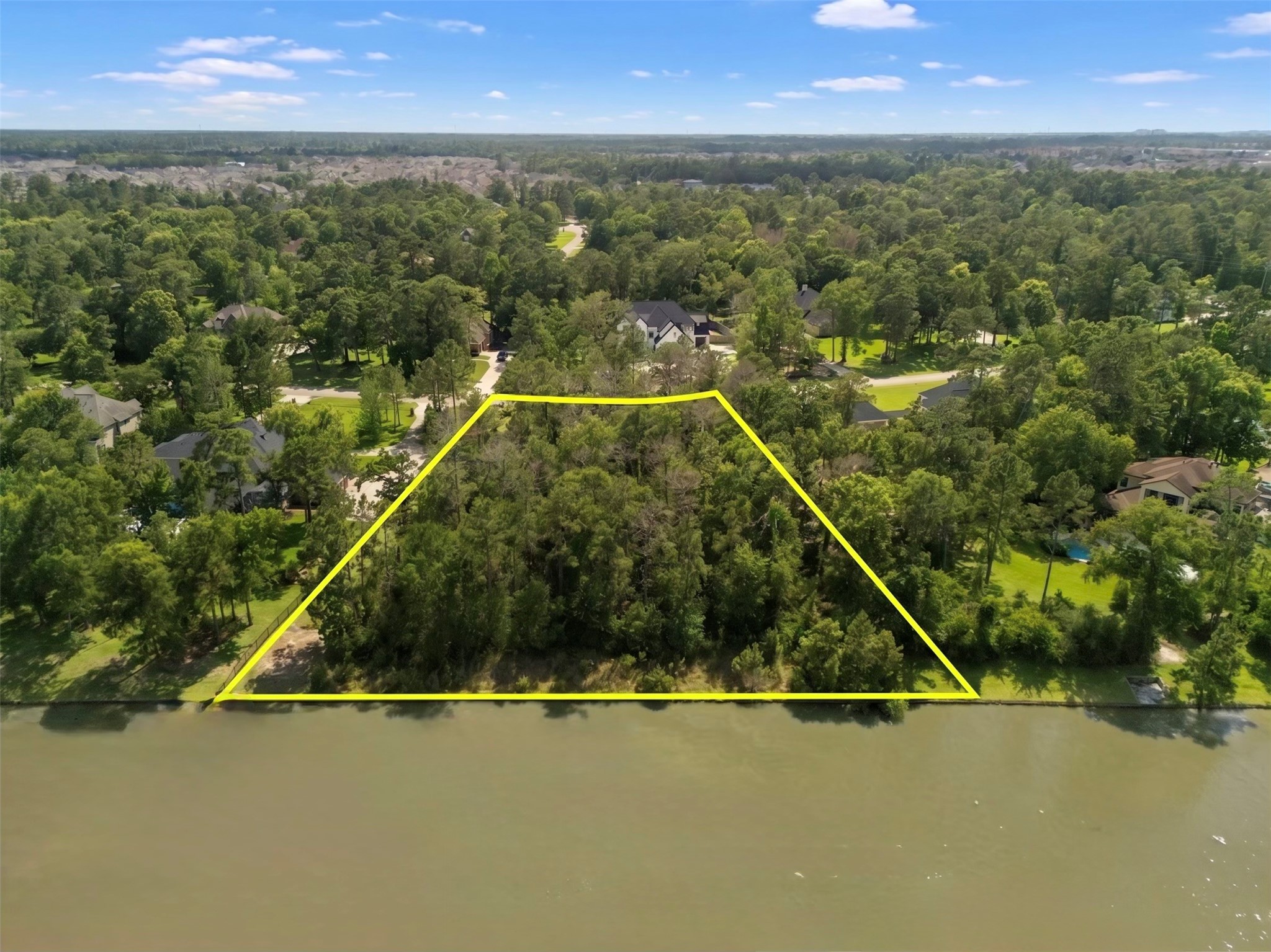 3318 W Benders Landing Boulevard Property Photo 3