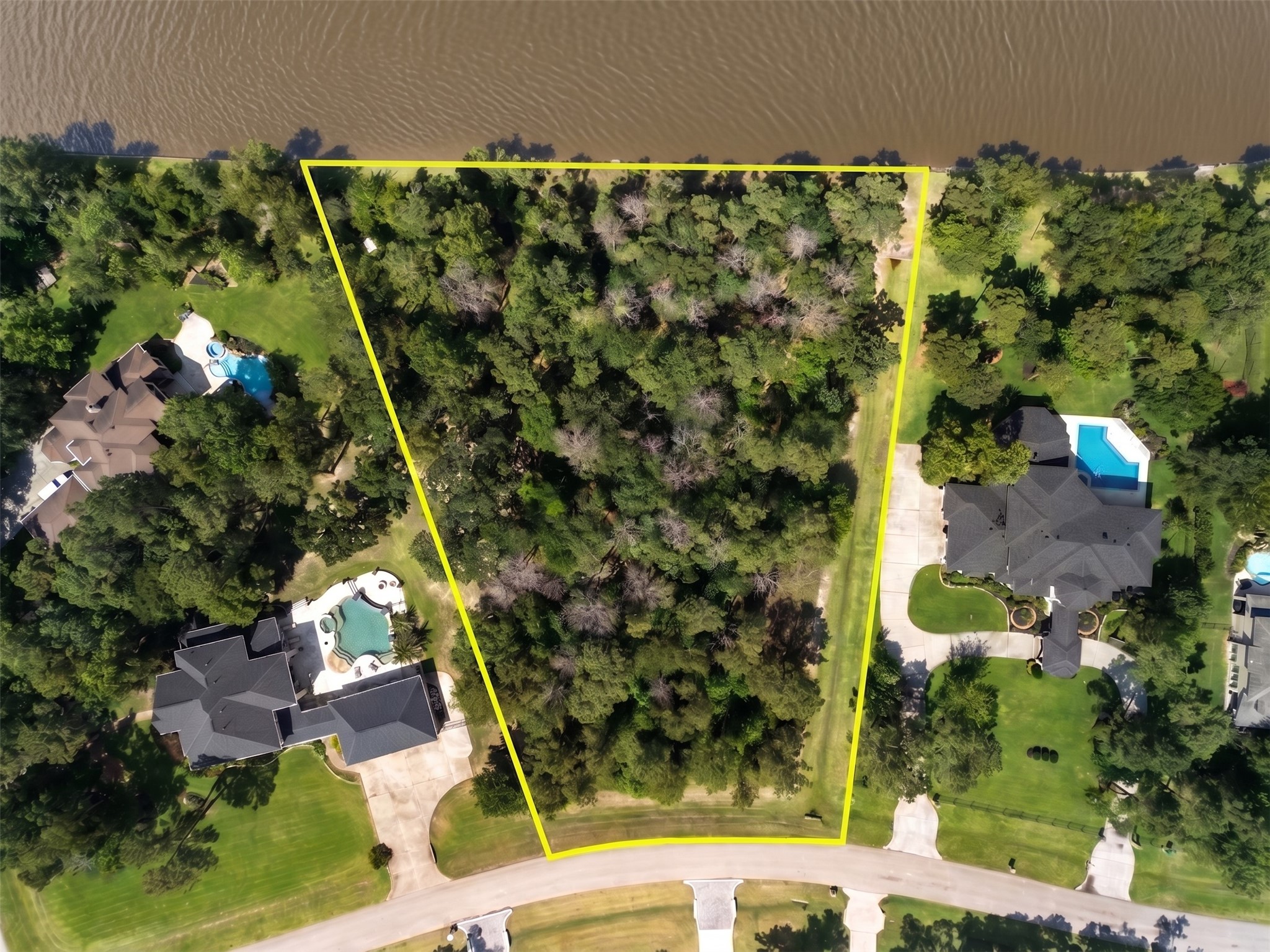 3318 W Benders Landing Boulevard Property Photo 5