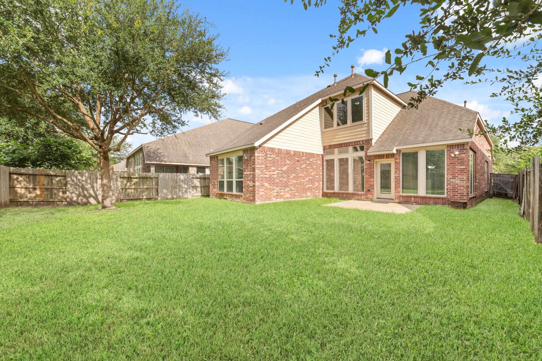 17623 Barrowfield Lane Property Photo 27
