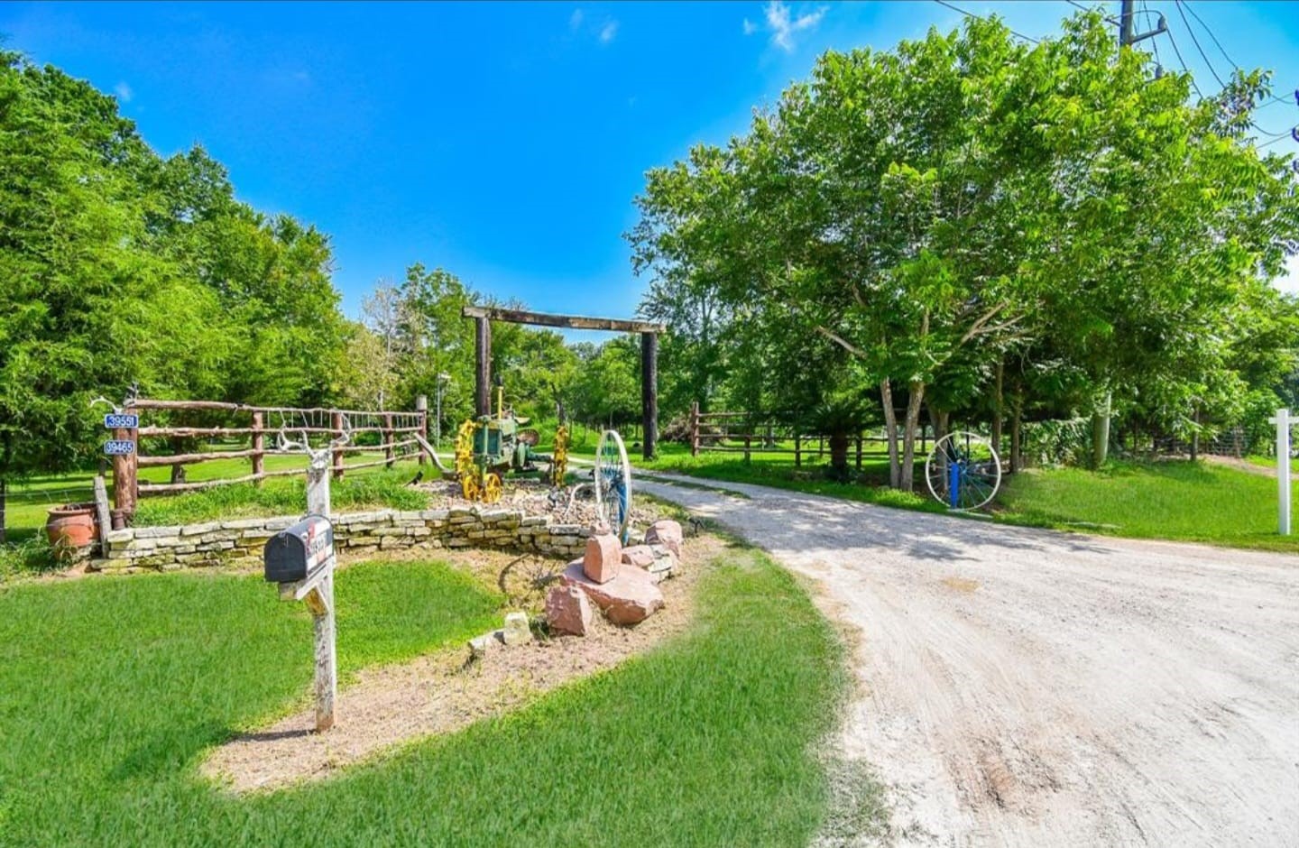 39551 Donigan Road Property Photo 1