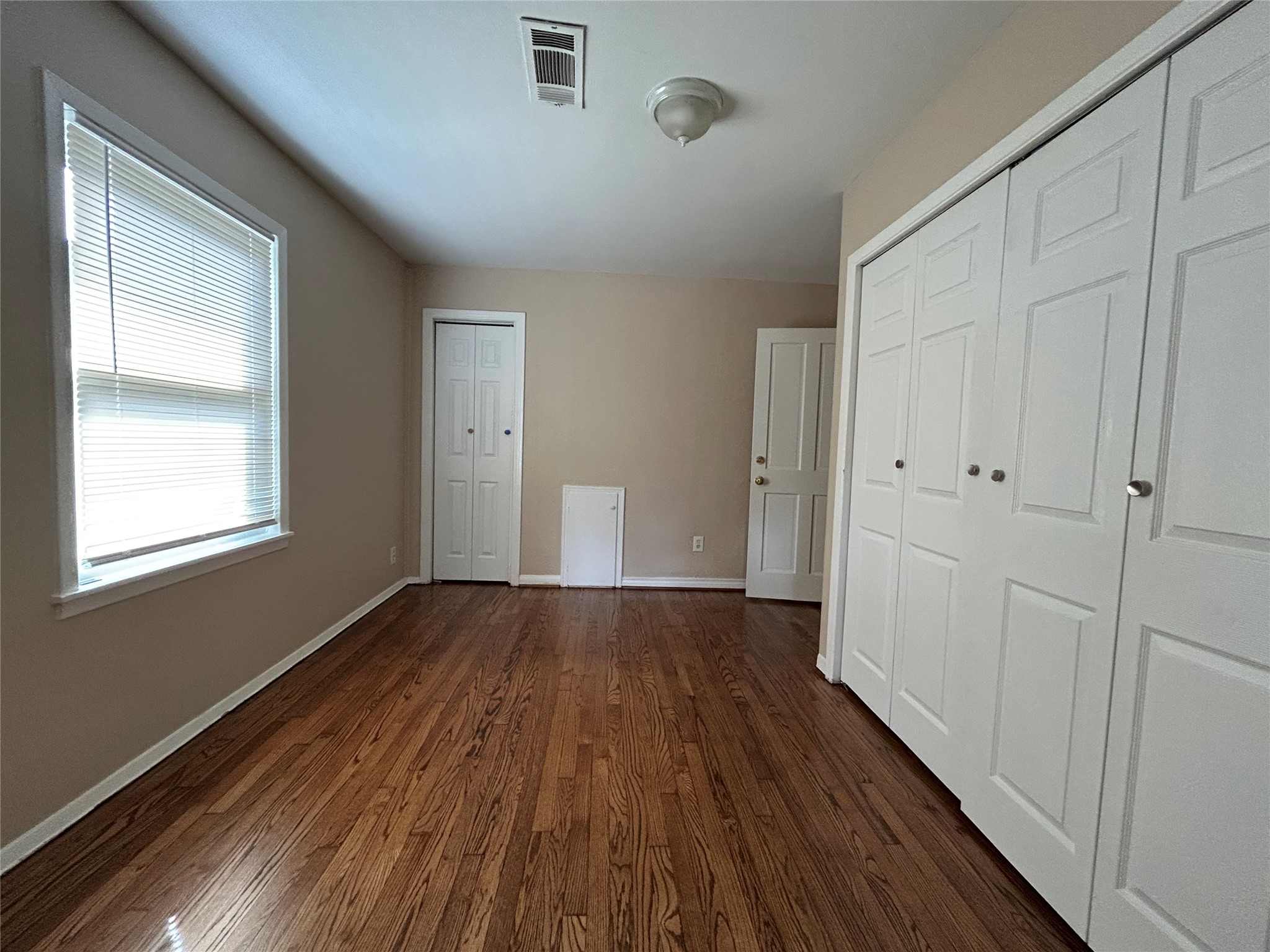 8069 Juliabora Street Property Photo 8