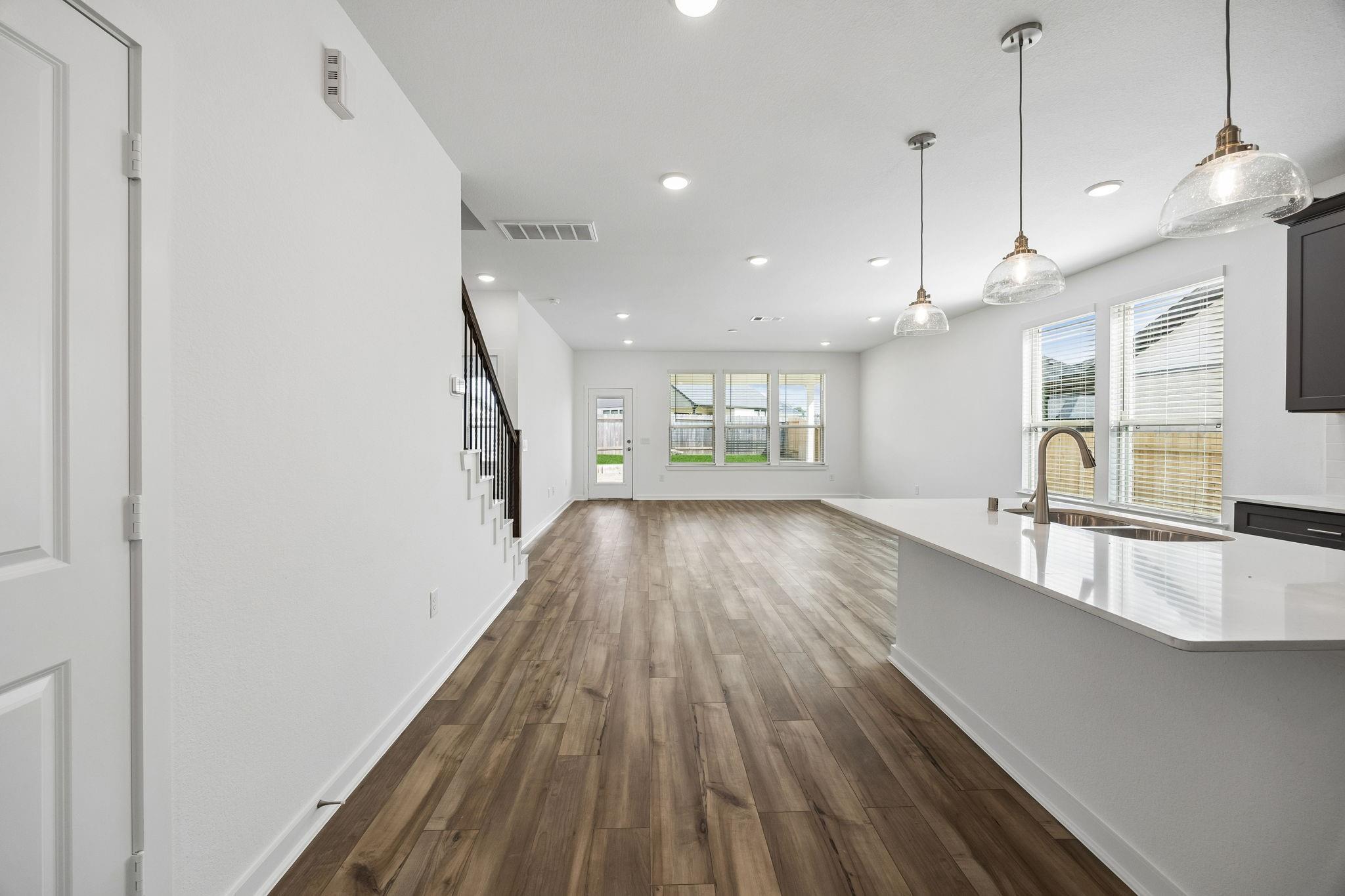 18206 Ellerden Forest Drive Property Photo 6