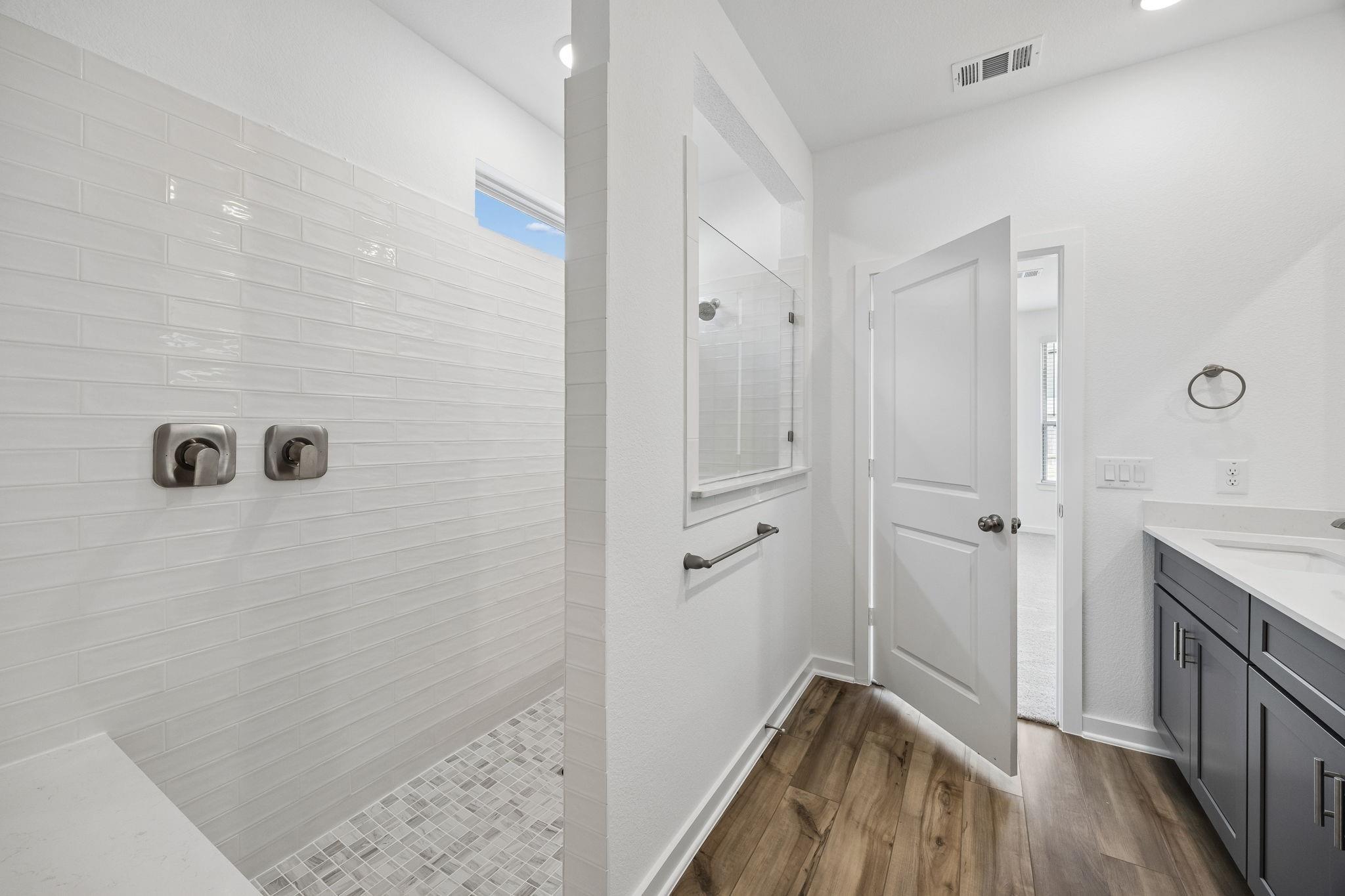 18206 Ellerden Forest Drive Property Photo 17