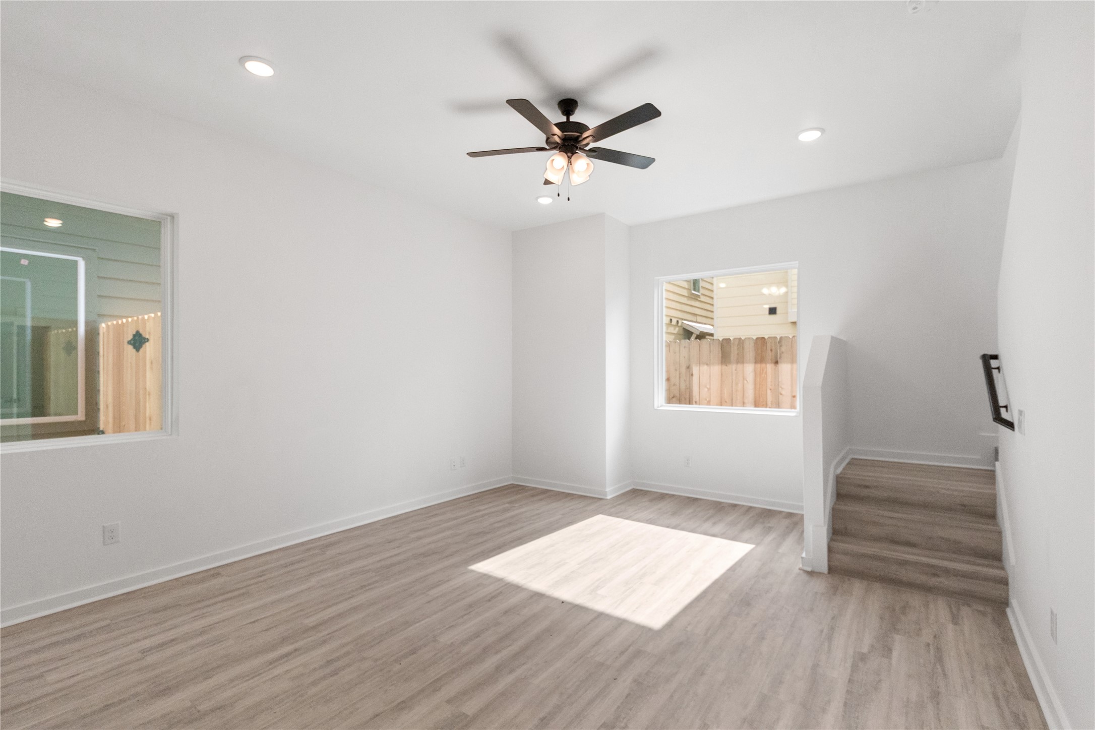 3322 Anita A Property Photo 6
