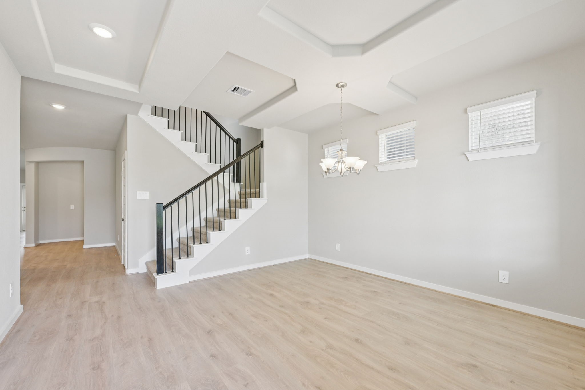 5209 Redbud Valley Drive Property Photo 2