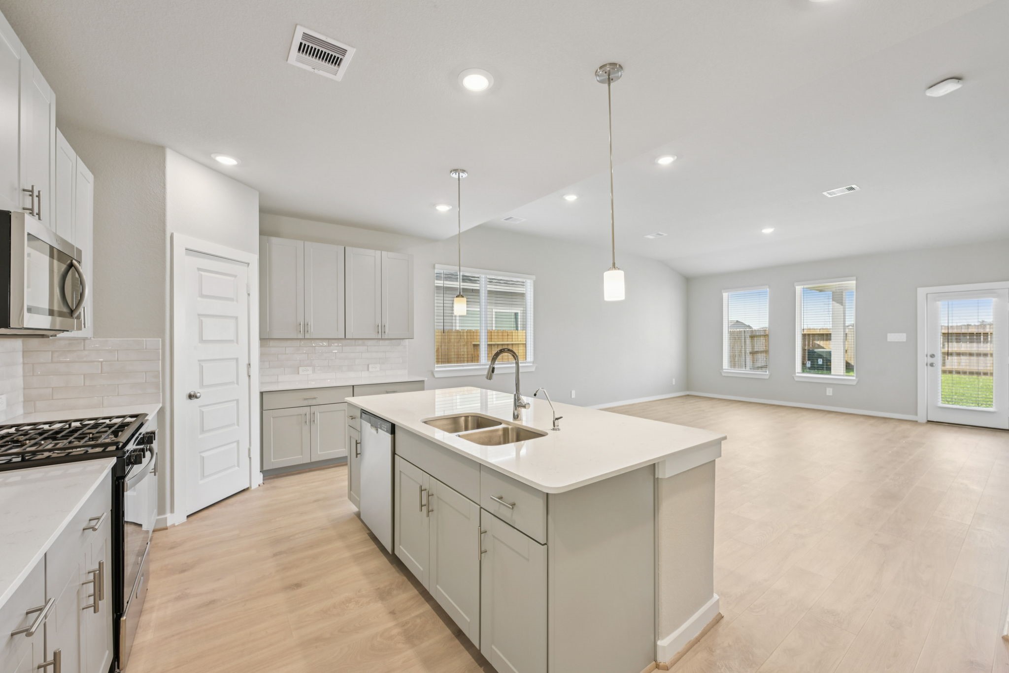 5209 Redbud Valley Drive Property Photo 13