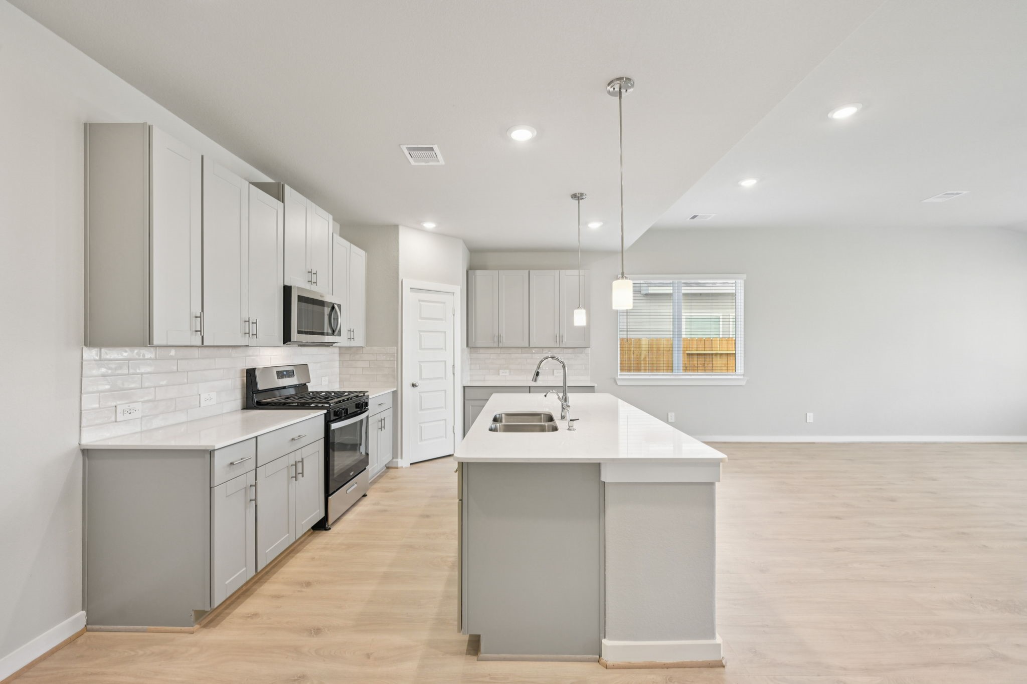 5209 Redbud Valley Drive Property Photo 14