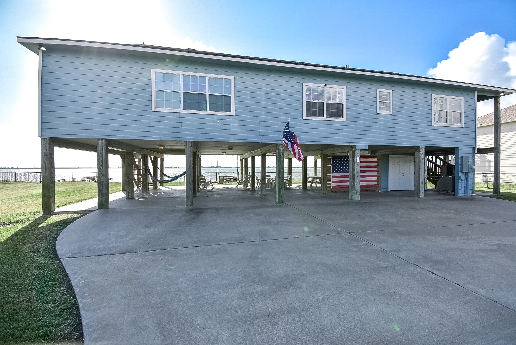 1504 W Bayshore Drive Property Photo 3