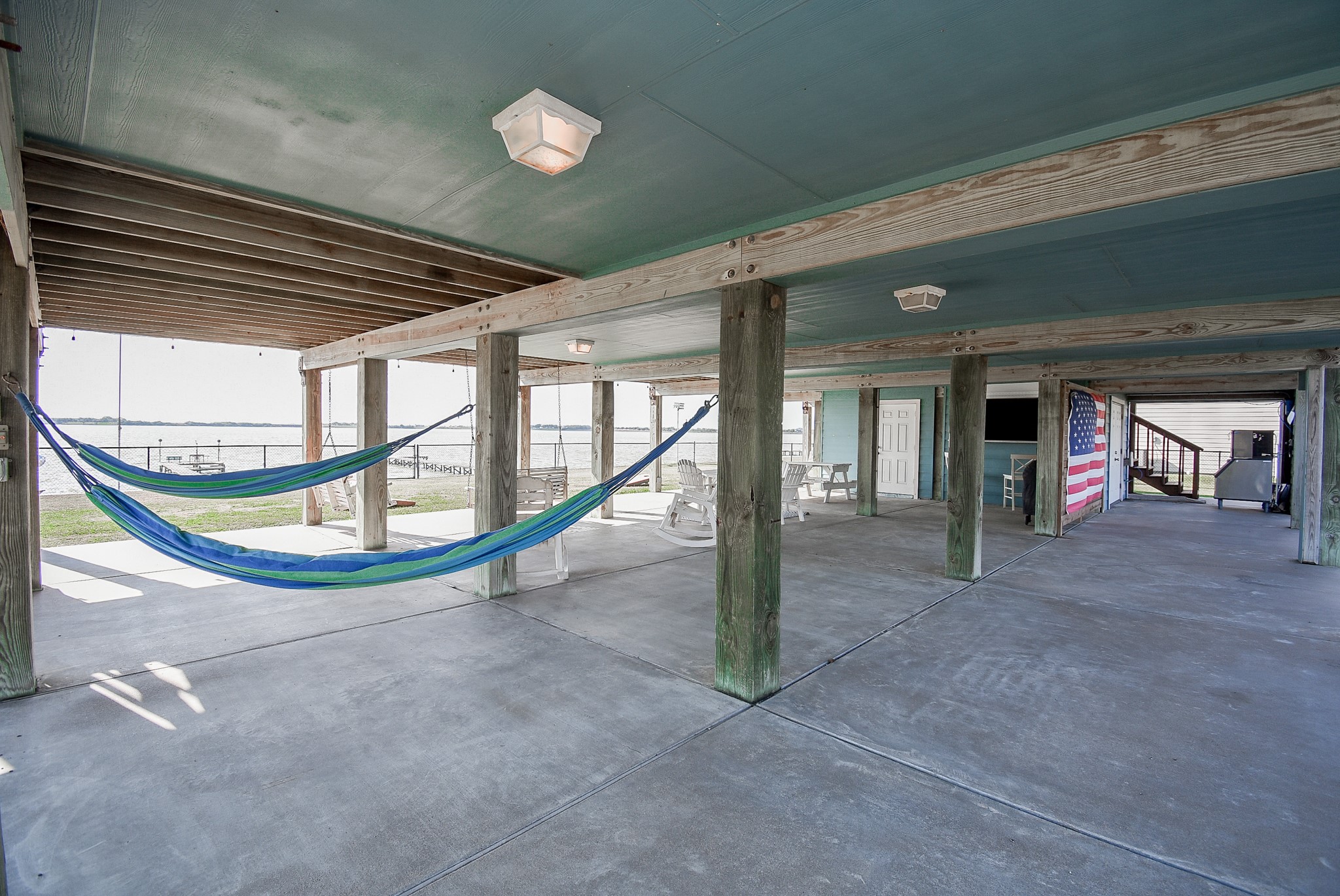 1504 W Bayshore Drive Property Photo 4