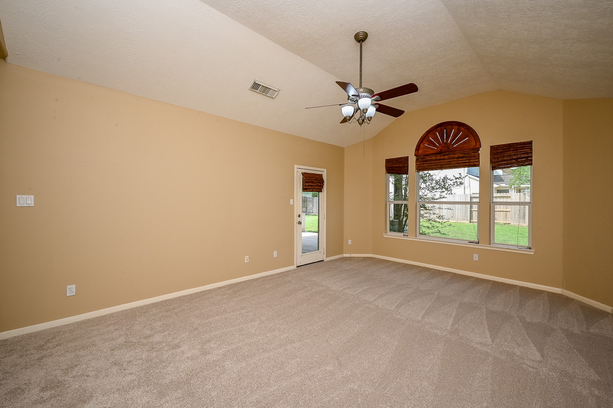 7203 Fiesta Flower Property Photo 26