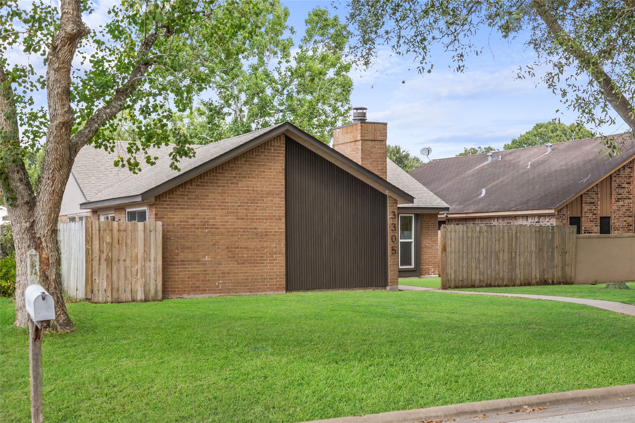 3305 Avenue R Property Photo 2