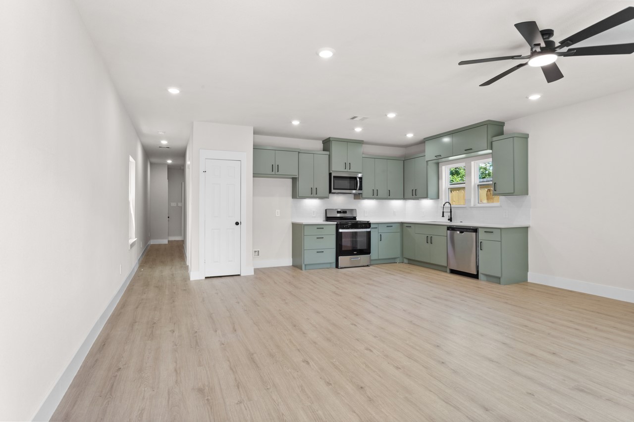 1101 Wooding Street Property Photo 1
