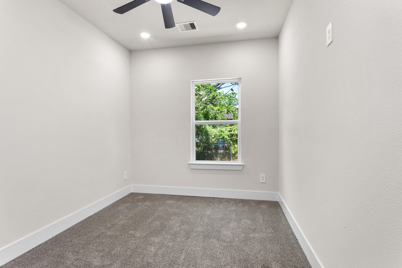 1101 Wooding Street Property Photo 5