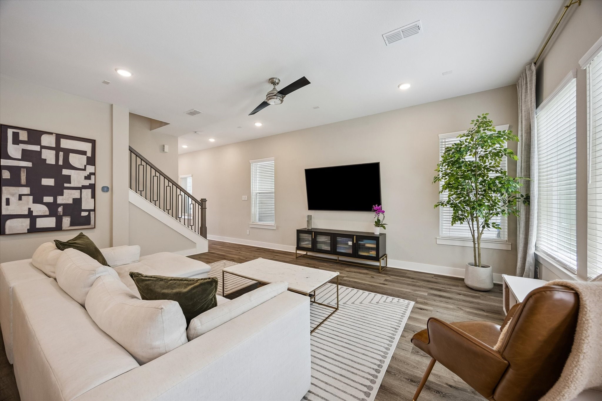 1415 Biondo Way Property Photo 5