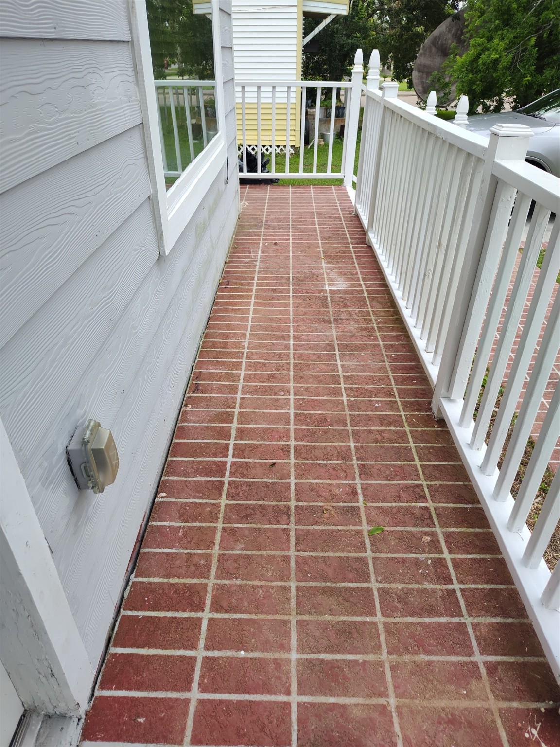 527 W 6th Street Property Photo 21