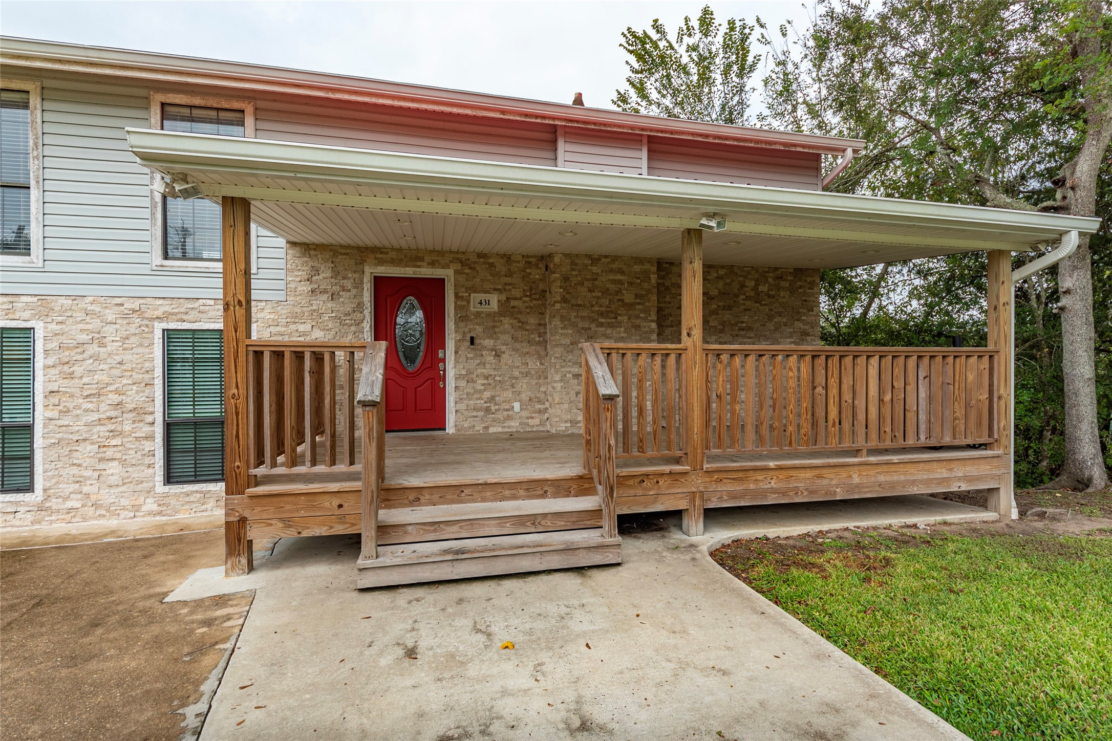 431 Shady Oaks Harbor Property Photo 6