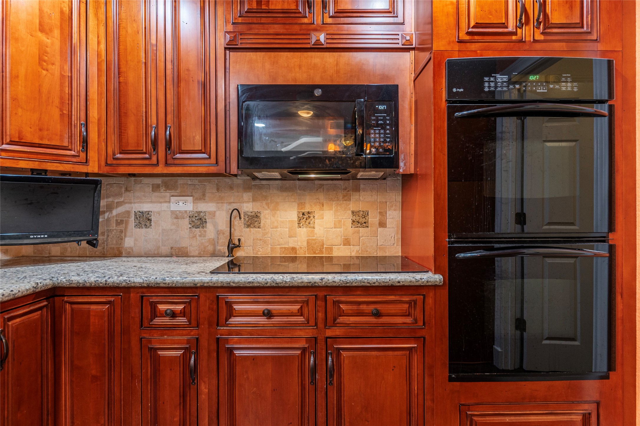 431 Shady Oaks Harbor Property Photo 15