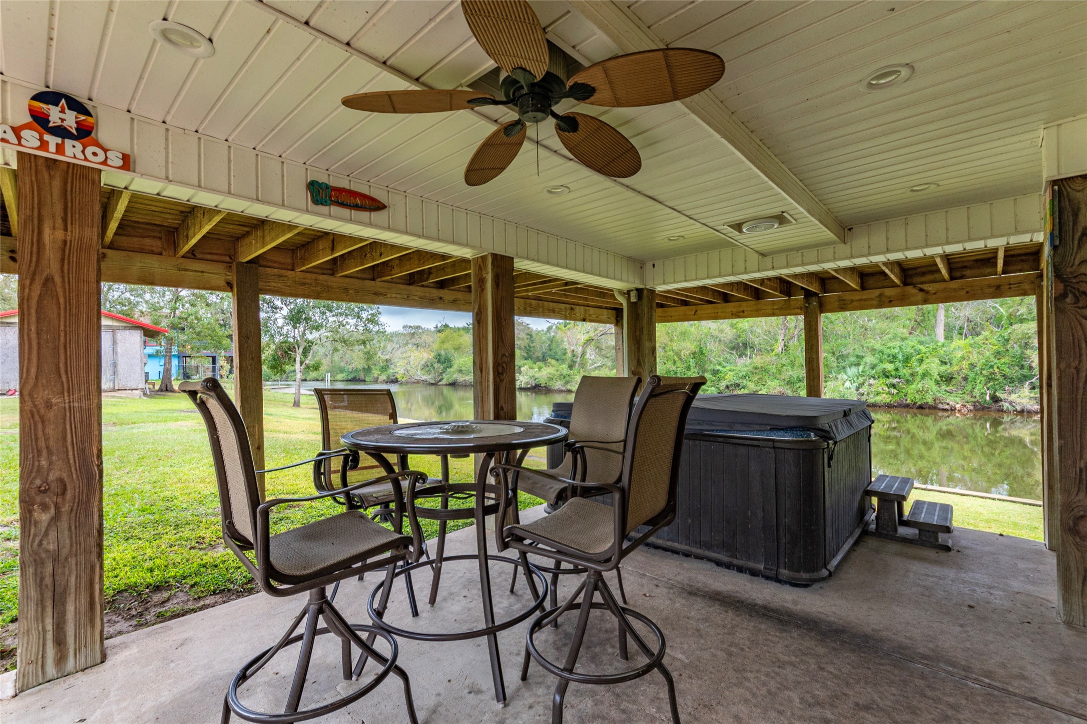 431 Shady Oaks Harbor Property Photo 37