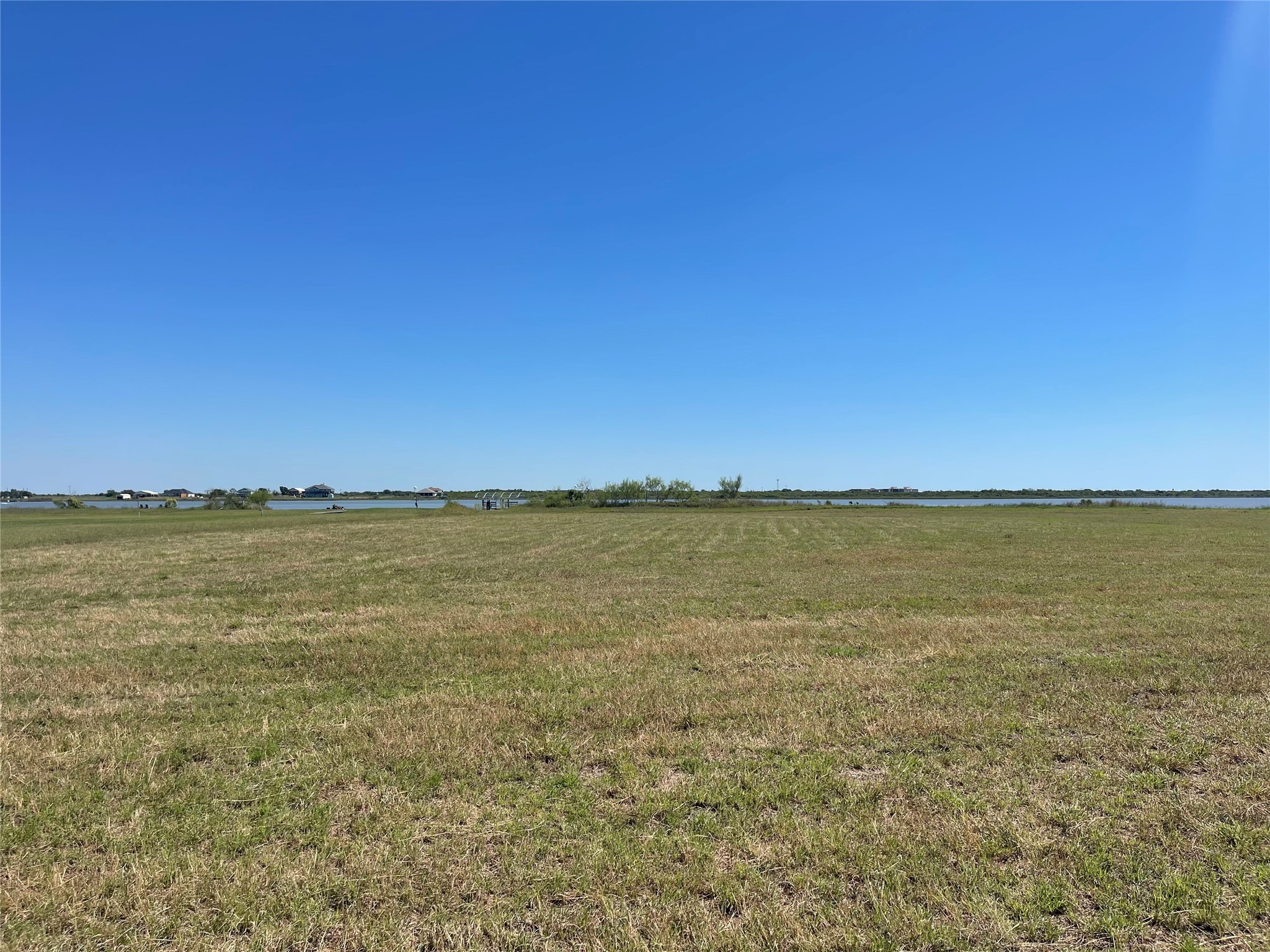 397 Bay Drive Property Photo 2