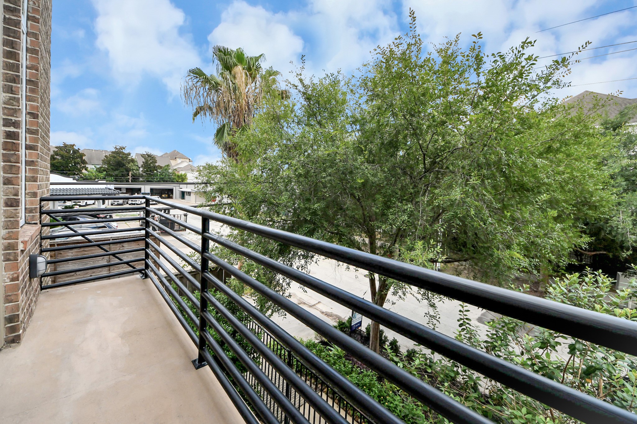 1807 W Webster Street Property Photo 7