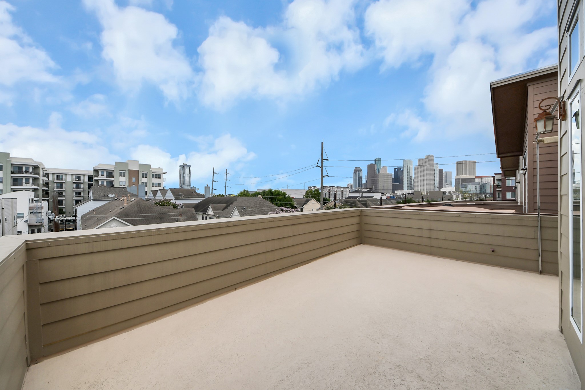 1807 W Webster Street Property Photo 8