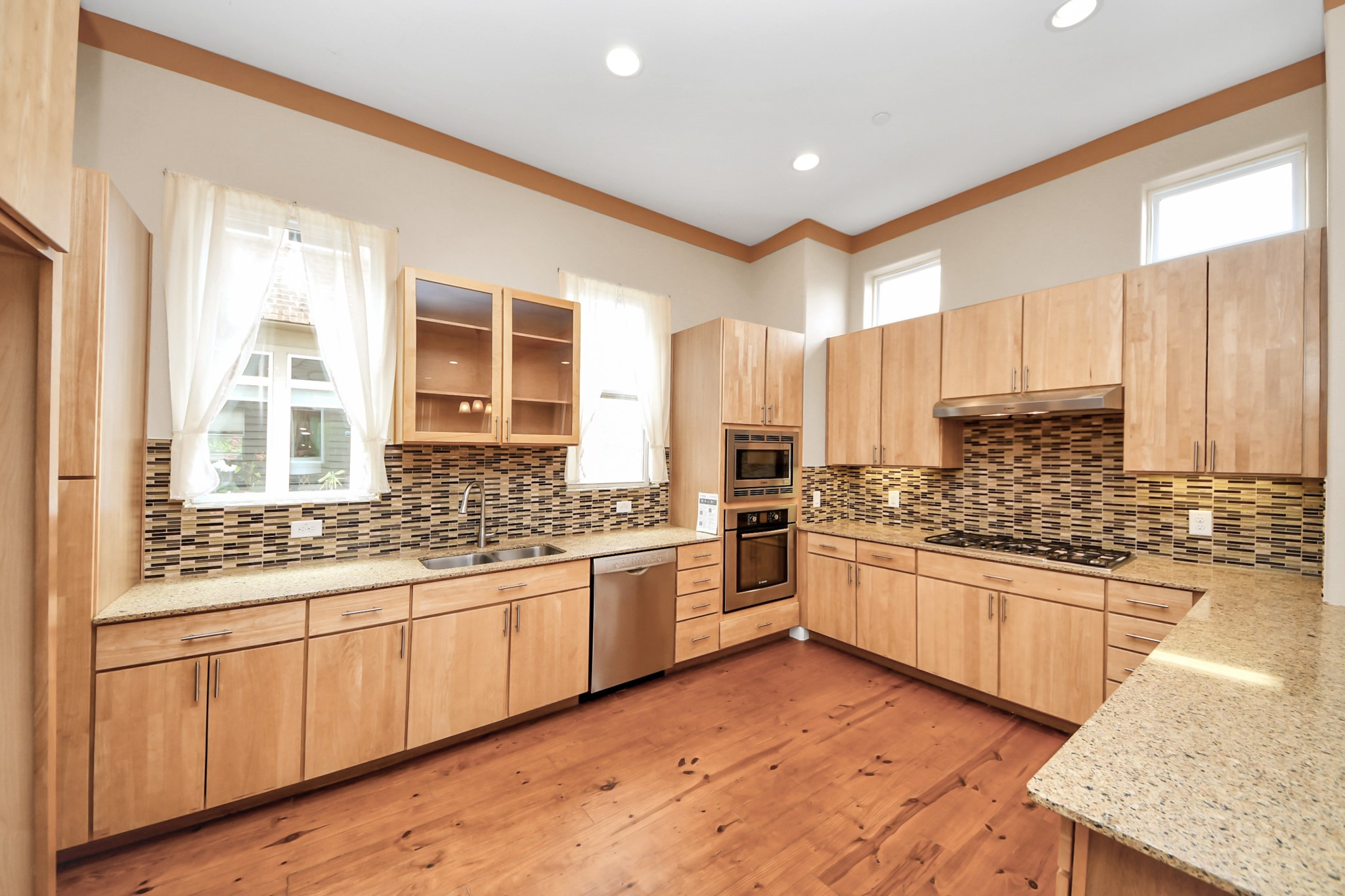1807 W Webster Street Property Photo 11