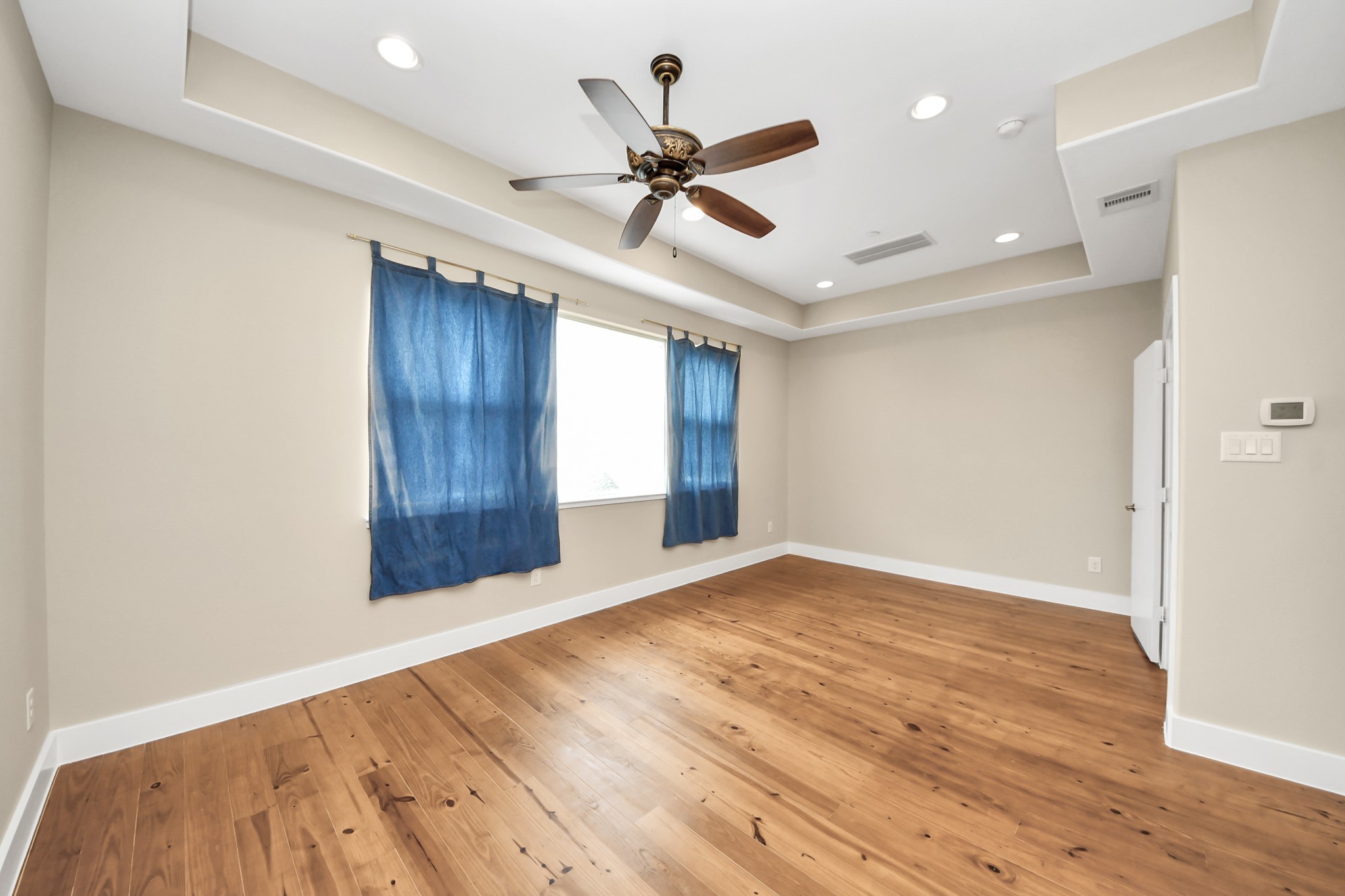 1807 W Webster Street Property Photo 19