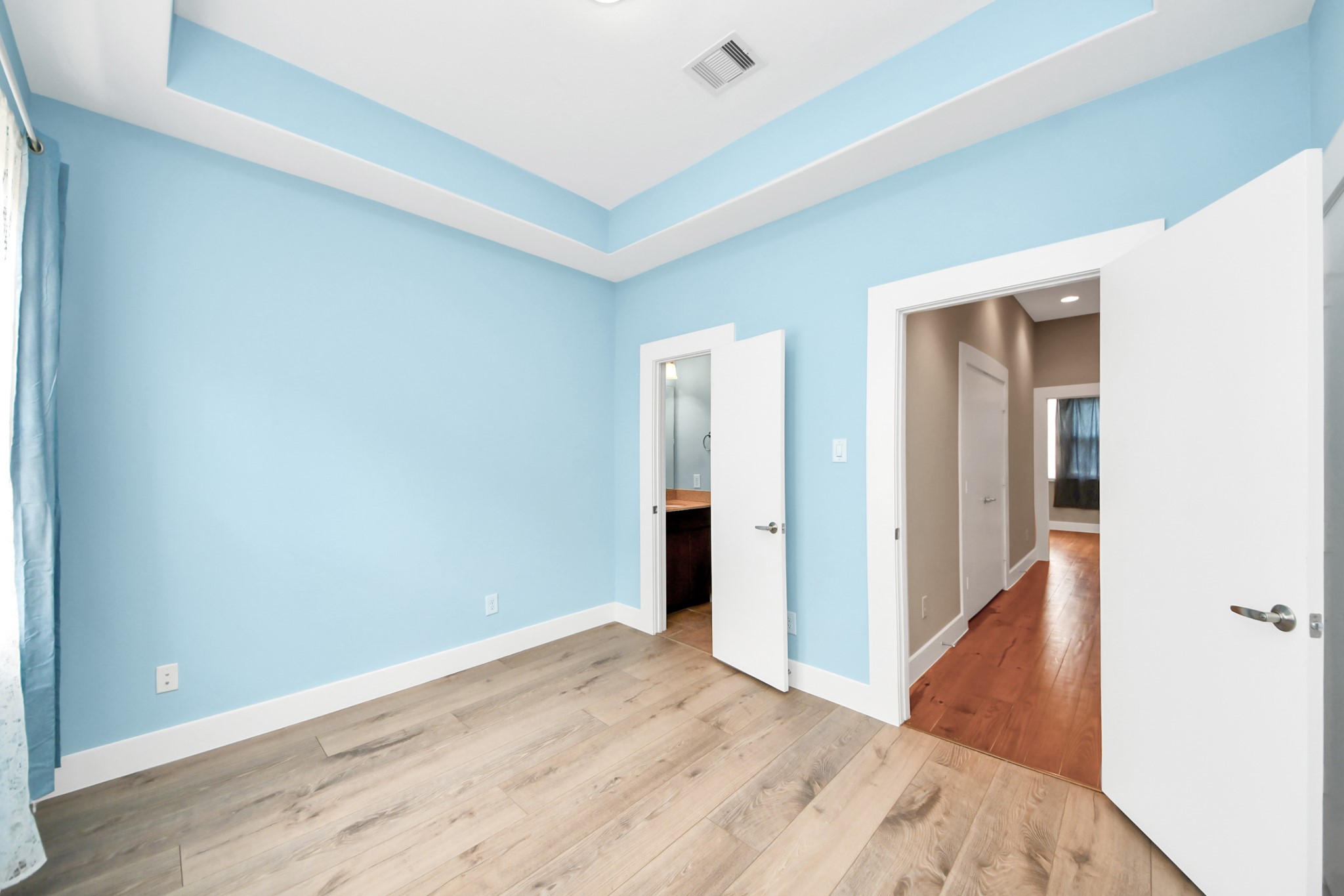 1807 W Webster Street Property Photo 25