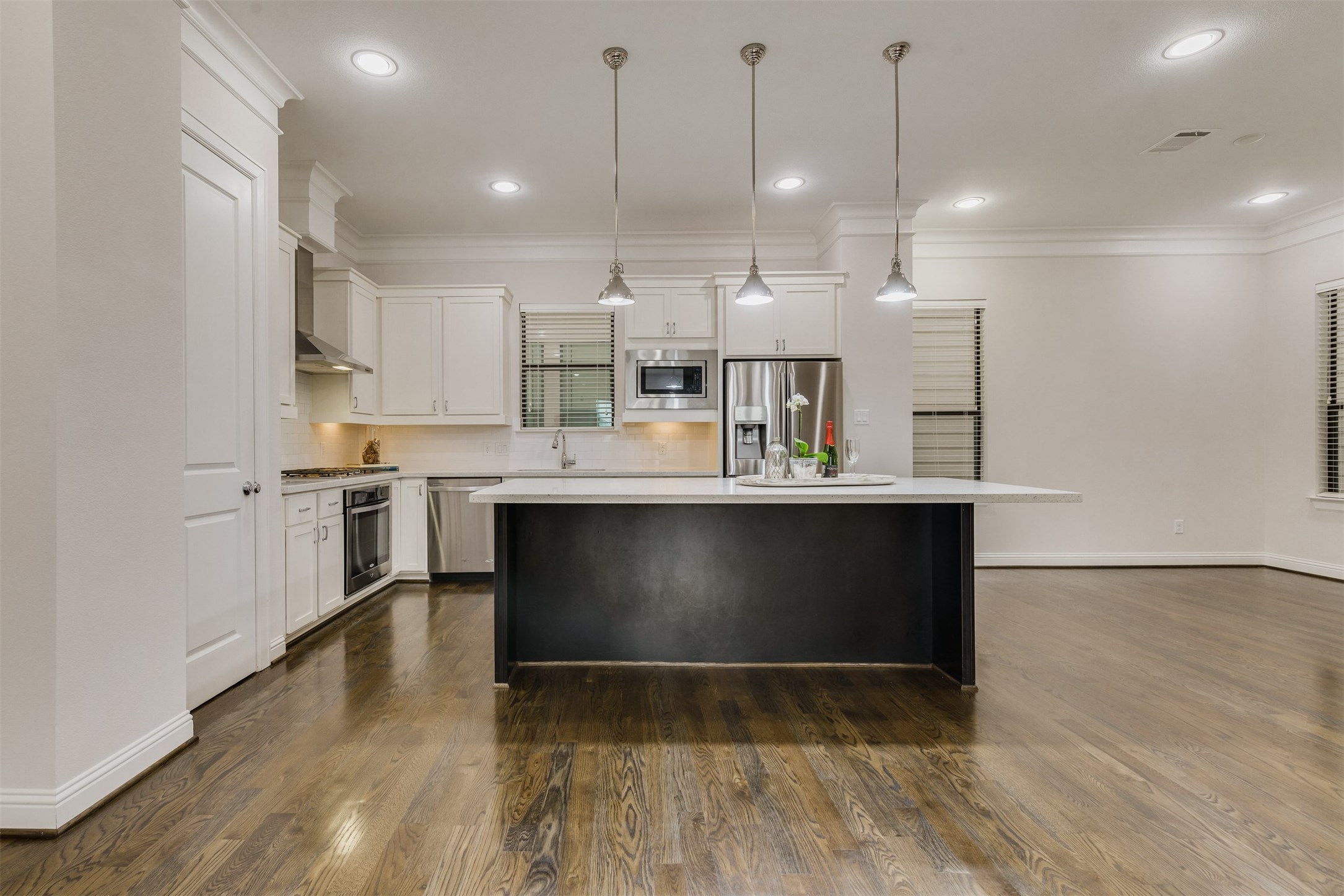 1506 Johnson Street Property Photo 5