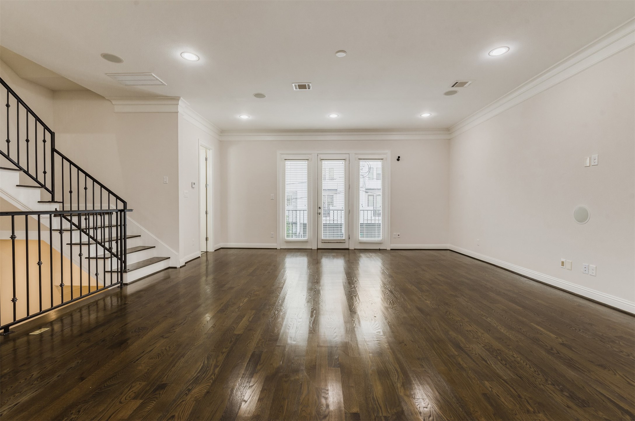 1506 Johnson Street Property Photo 8