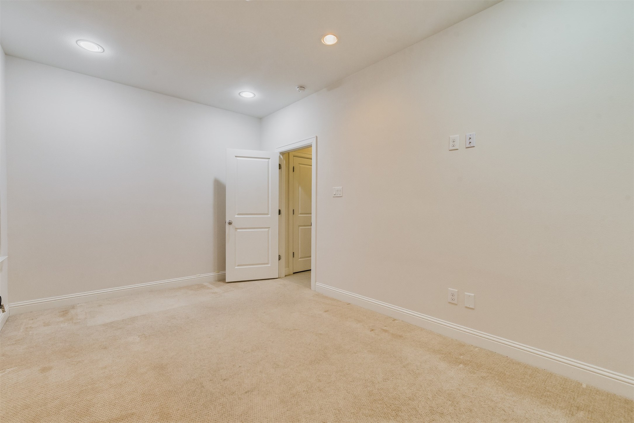 1506 Johnson Street Property Photo 20