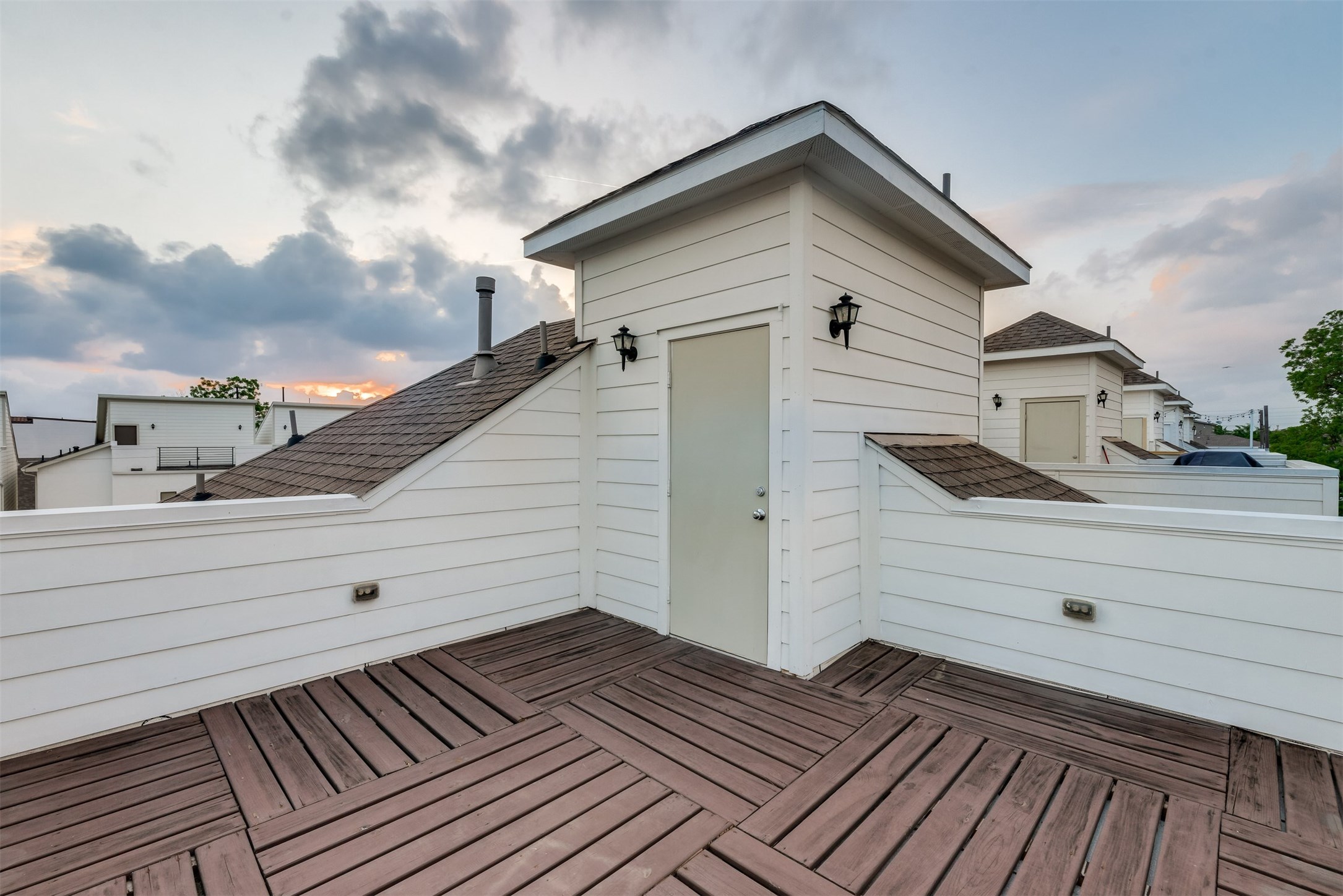 1506 Johnson Street Property Photo 22
