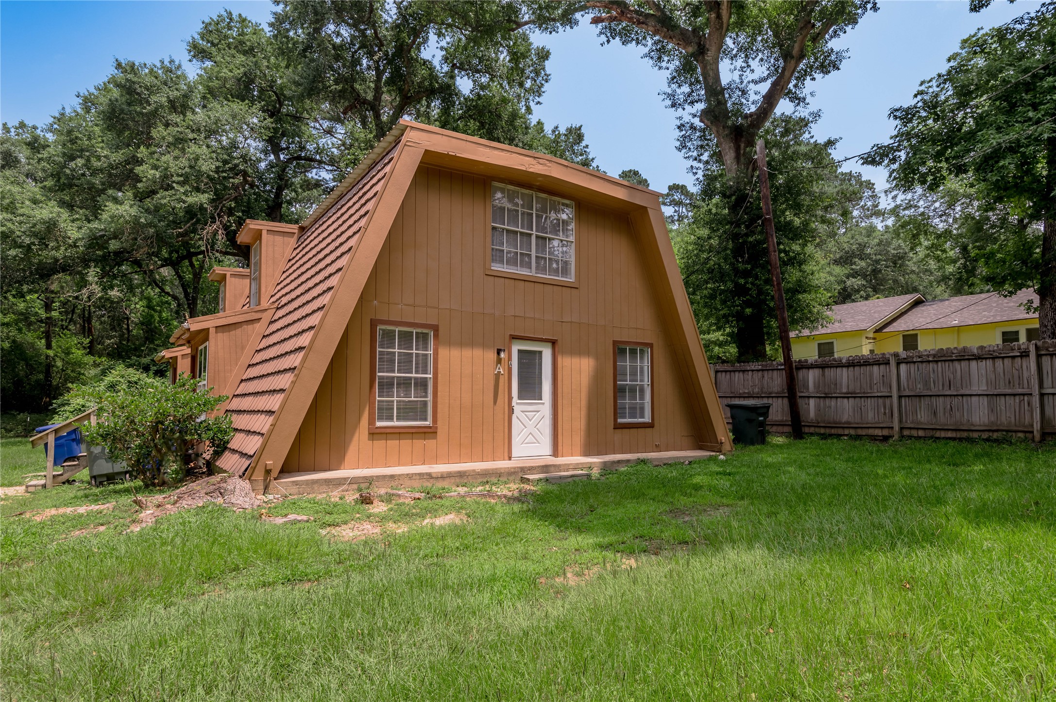 712 Cline Street A Property Photo 17