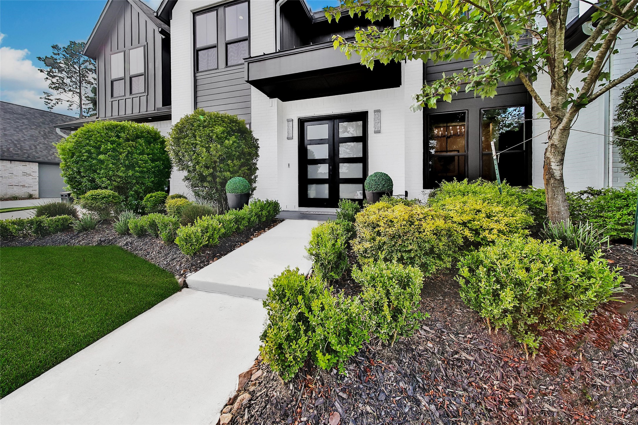 16011 Bonjour Boulevard Property Photo 3