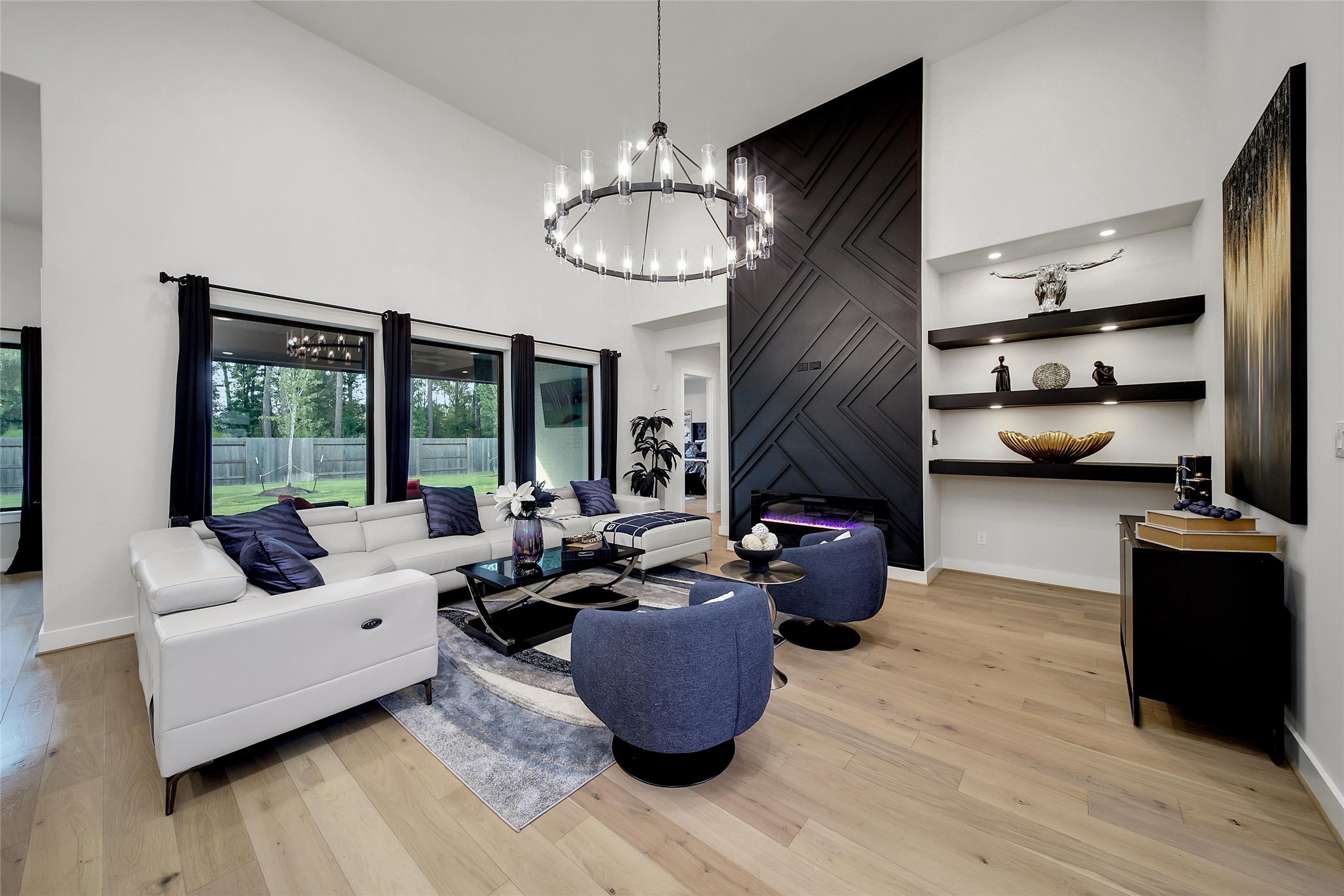 16011 Bonjour Boulevard Property Photo 11