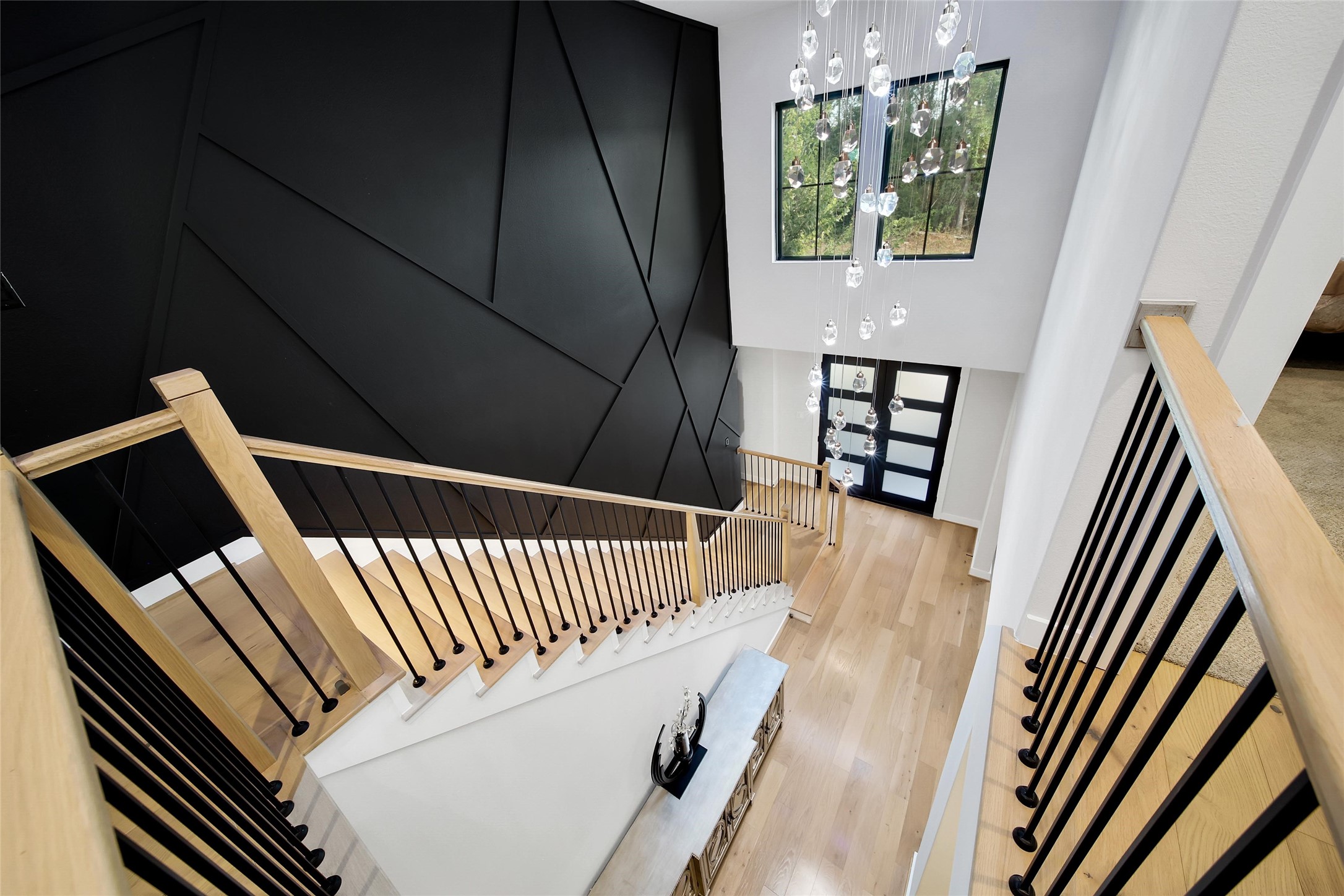 16011 Bonjour Boulevard Property Photo 33