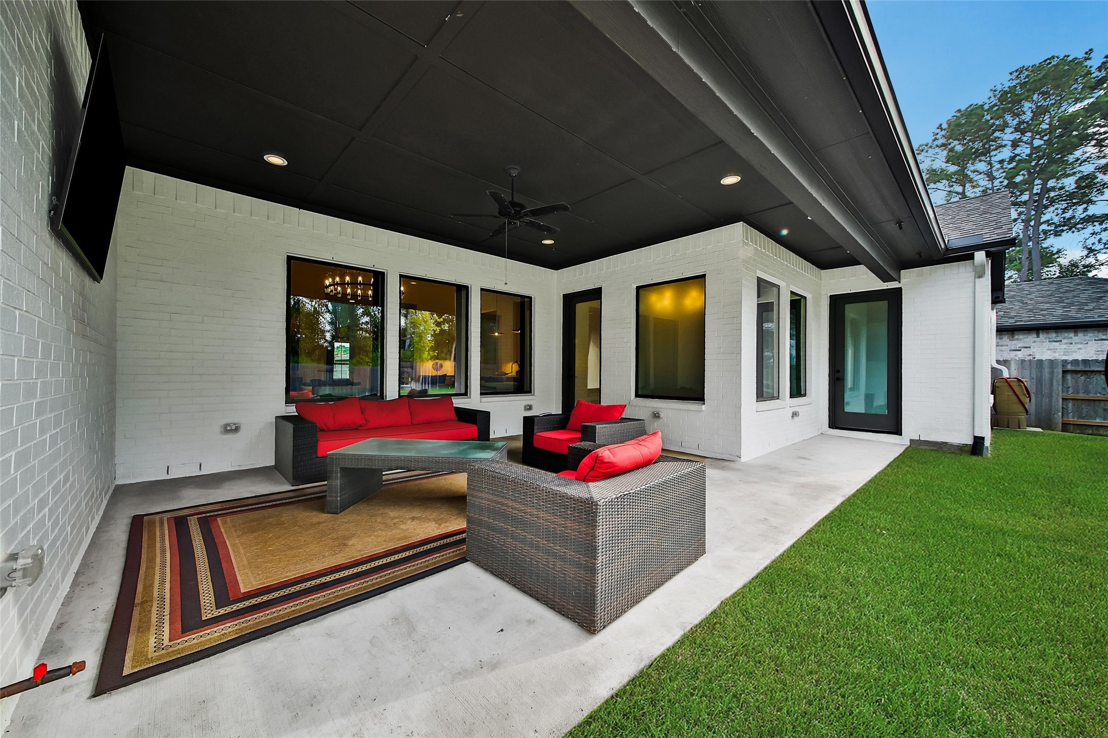 16011 Bonjour Boulevard Property Photo 44