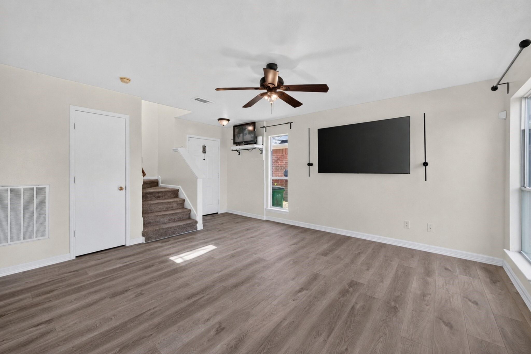 6710 Highwind Bend Lane Property Photo 13