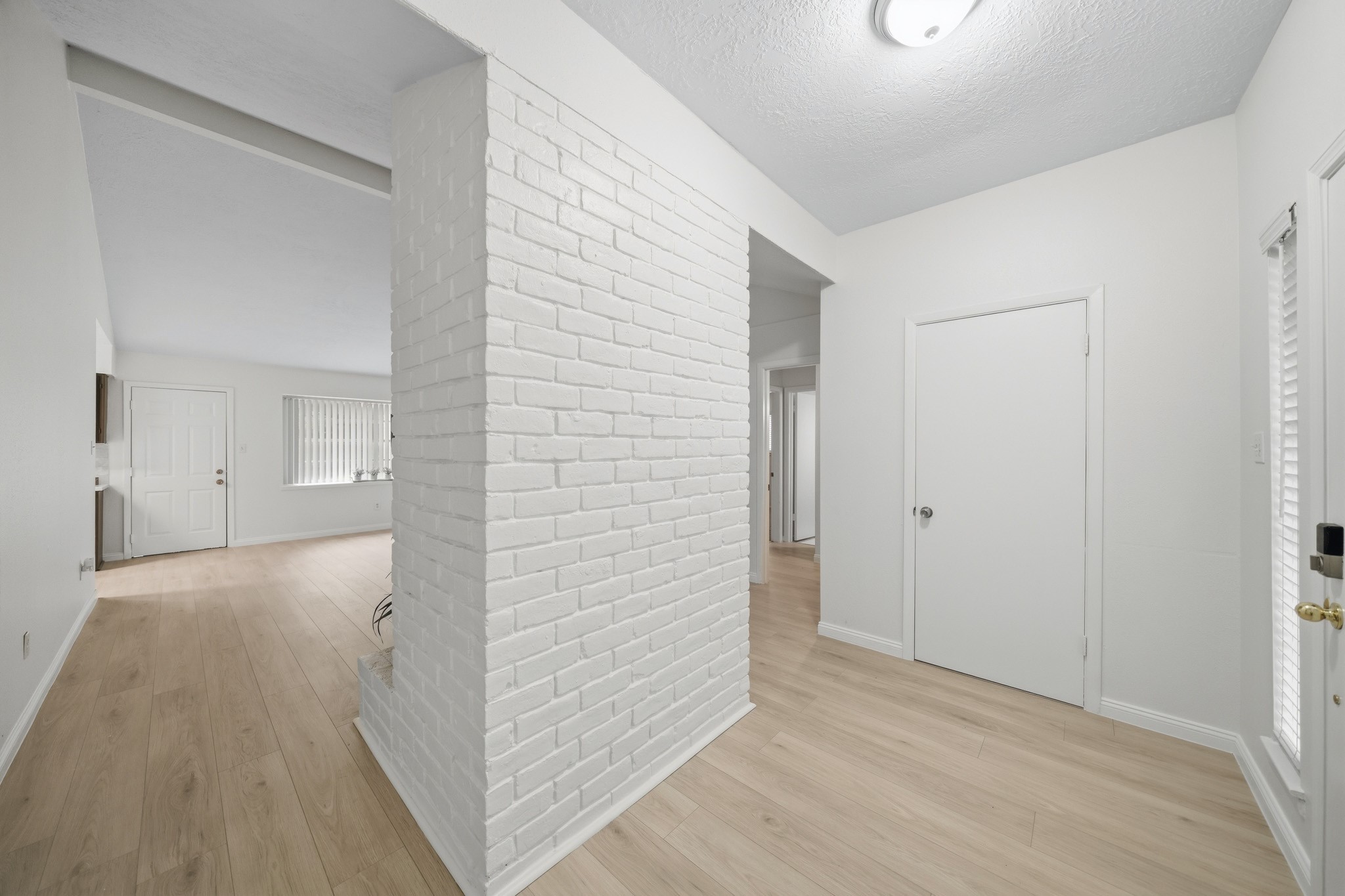 11502 Elmcroft Drive Property Photo 3