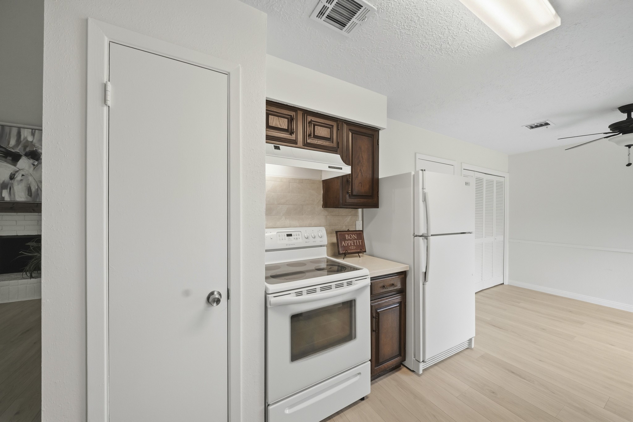 11502 Elmcroft Drive Property Photo 17