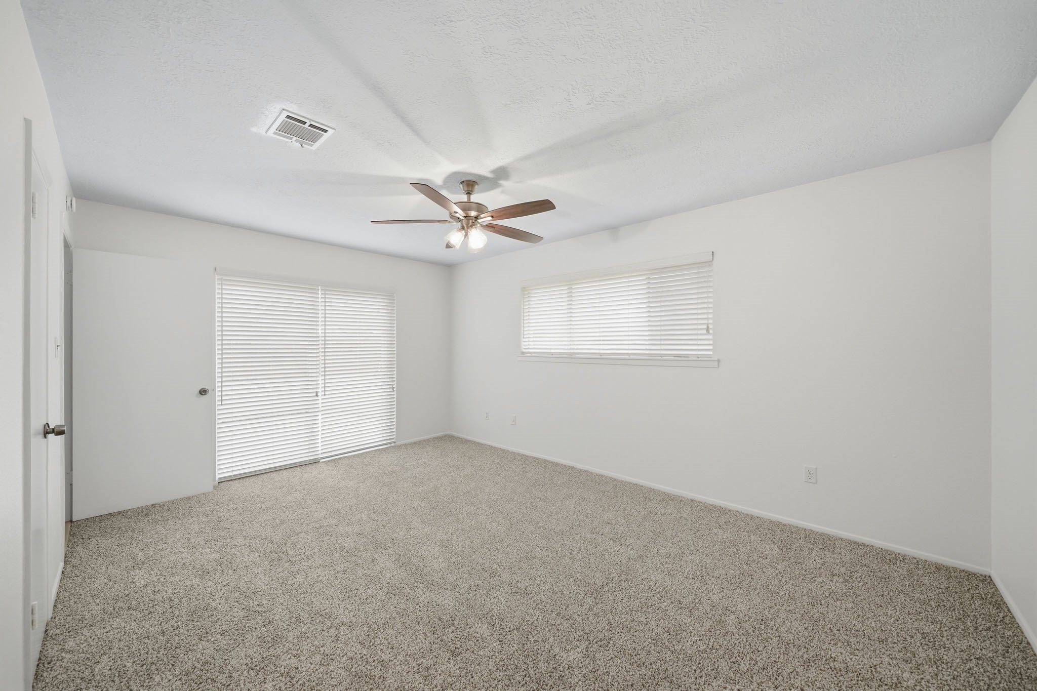 11502 Elmcroft Drive Property Photo 32