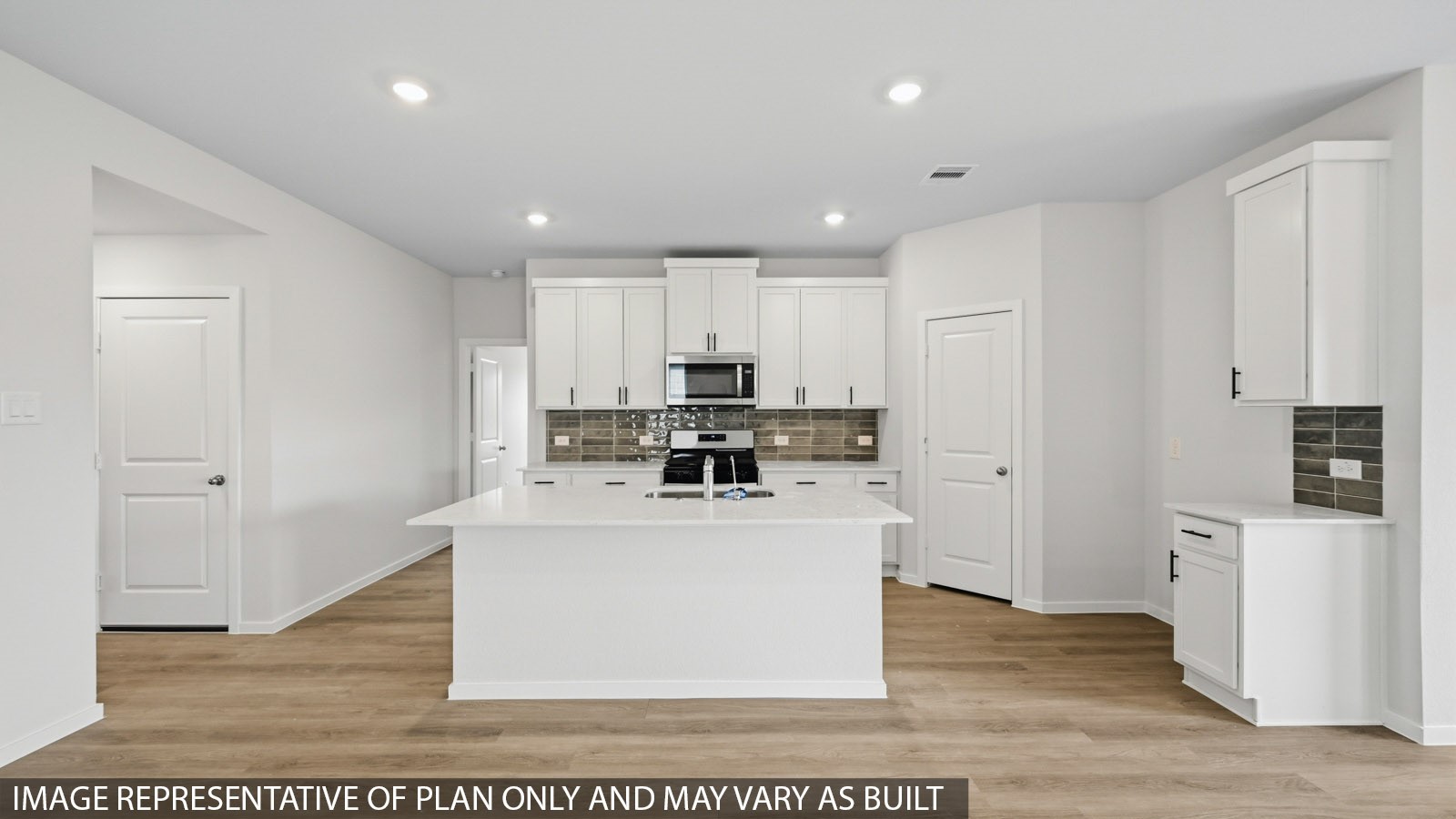 27548 Evergreen Cone Lane Property Photo 5