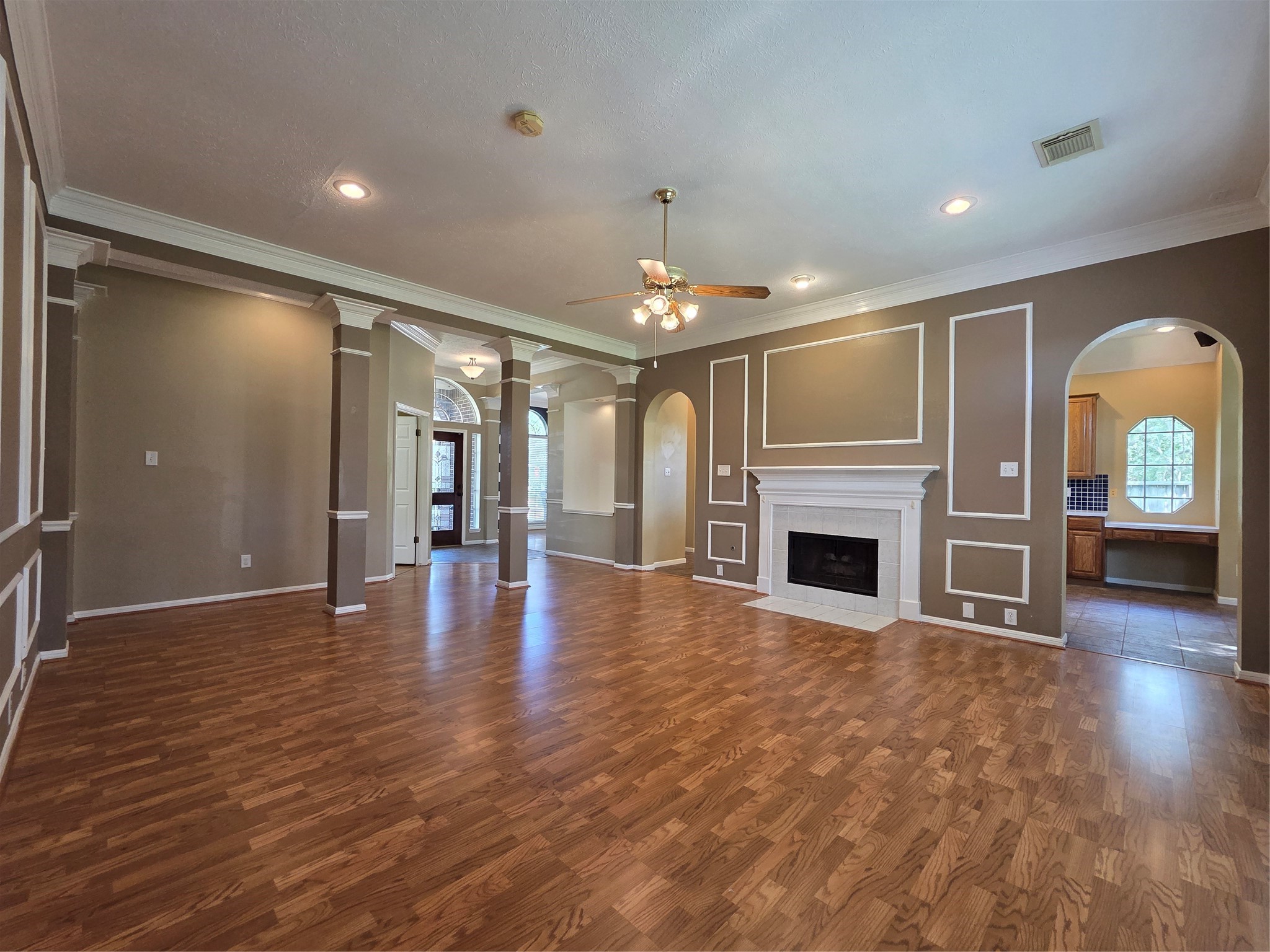 6903 Springcrest Court Property Photo 3