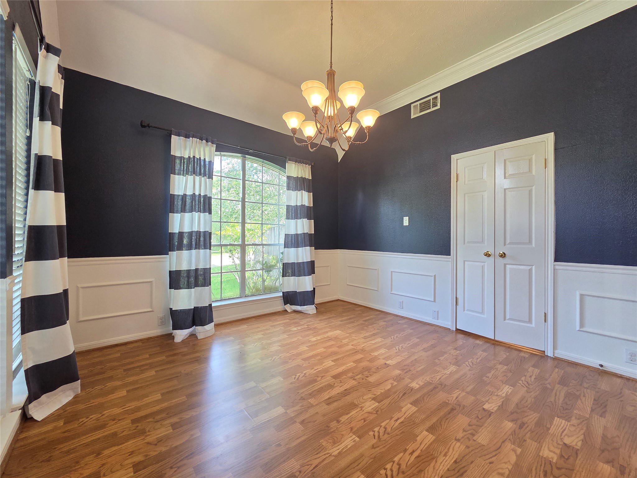 6903 Springcrest Court Property Photo 9