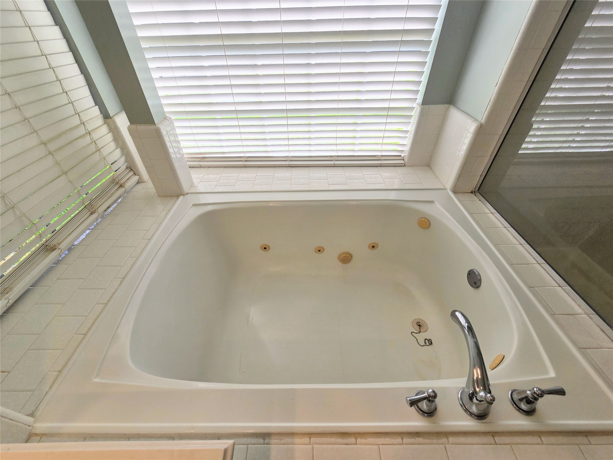 6903 Springcrest Court Property Photo 18